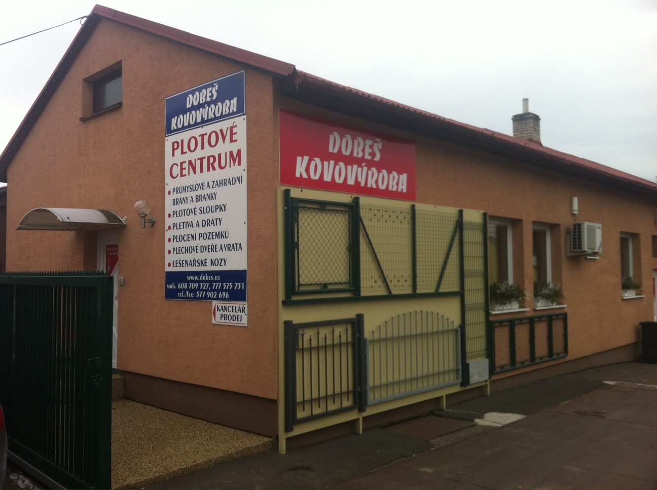 DOBEŠ KOVOVÝROBA - Plotové centrum