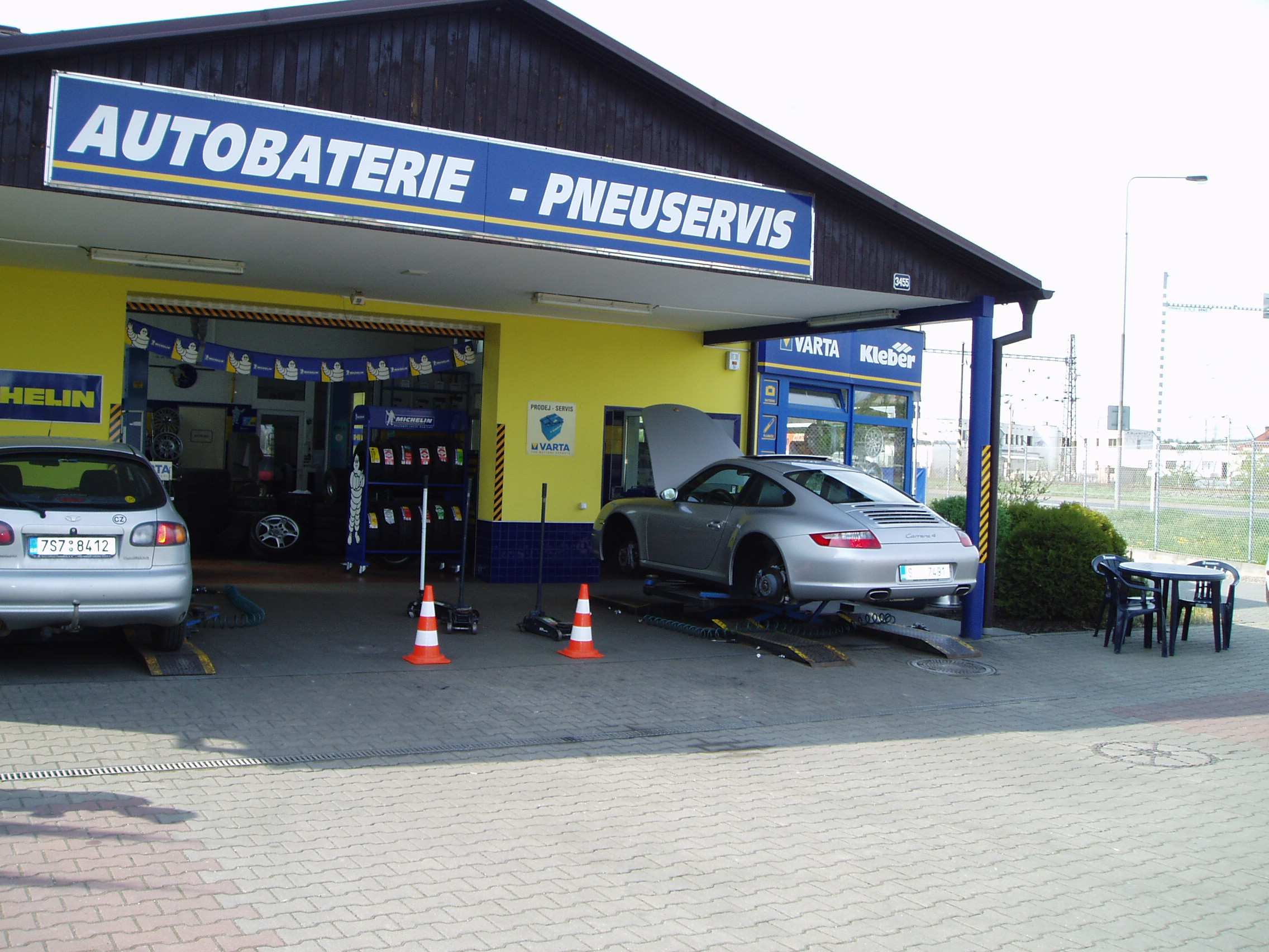 Radek Kincl - AUTO & PNEUSERVIS foto 5