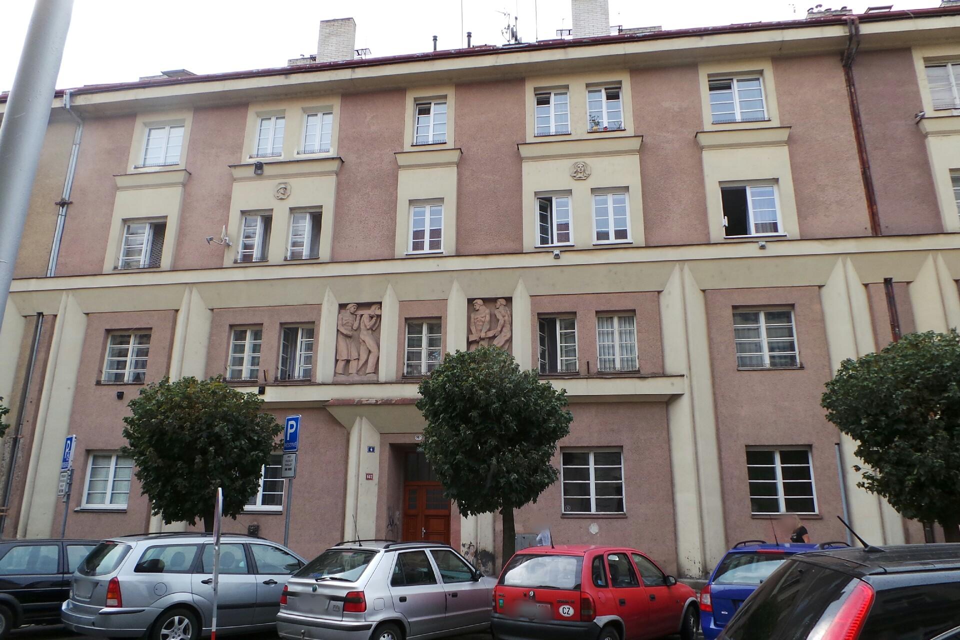 Bazény a vířivky - SPECIAL SERVICES