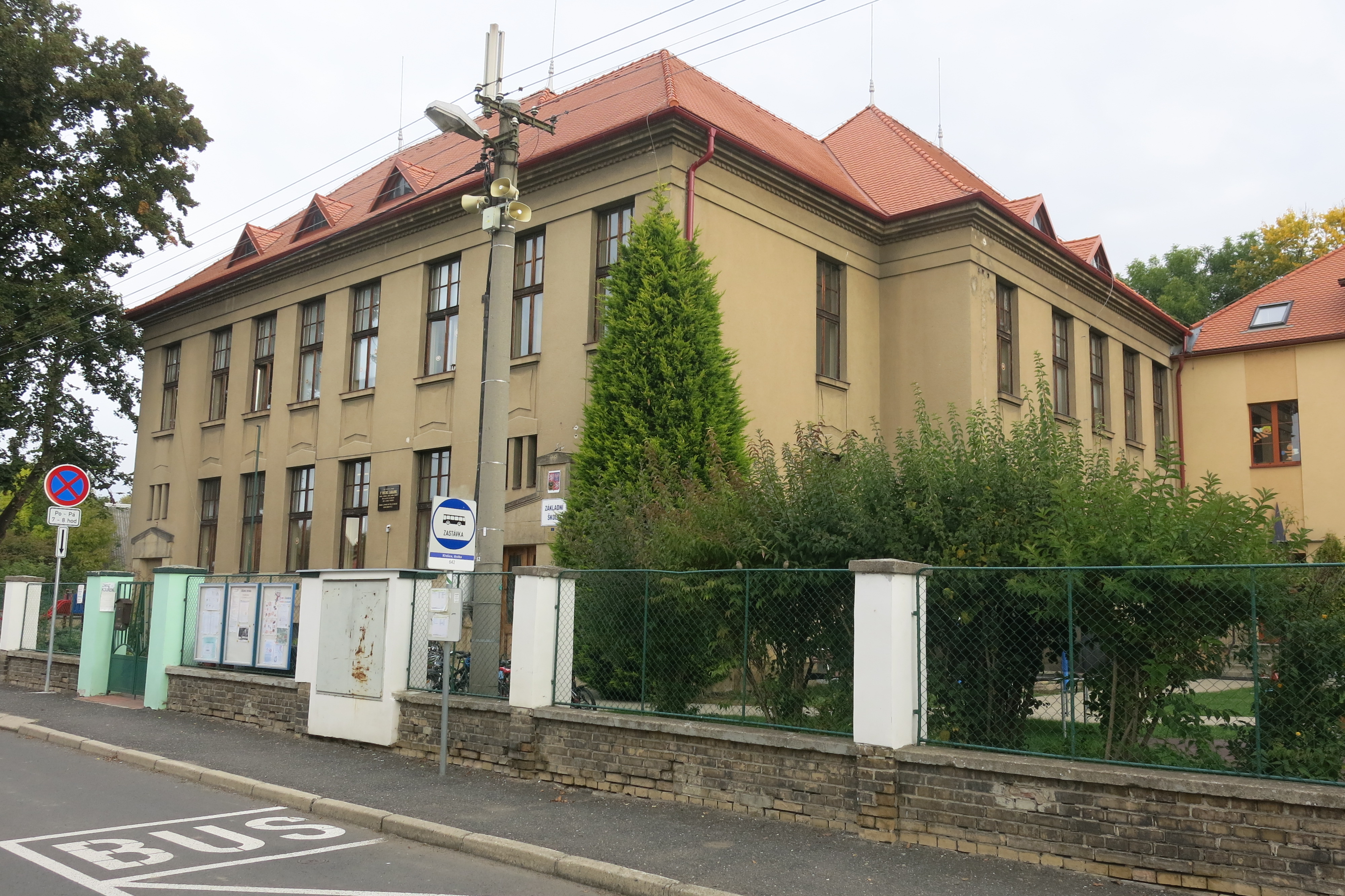ZŠ a MŠ Křešice foto 2