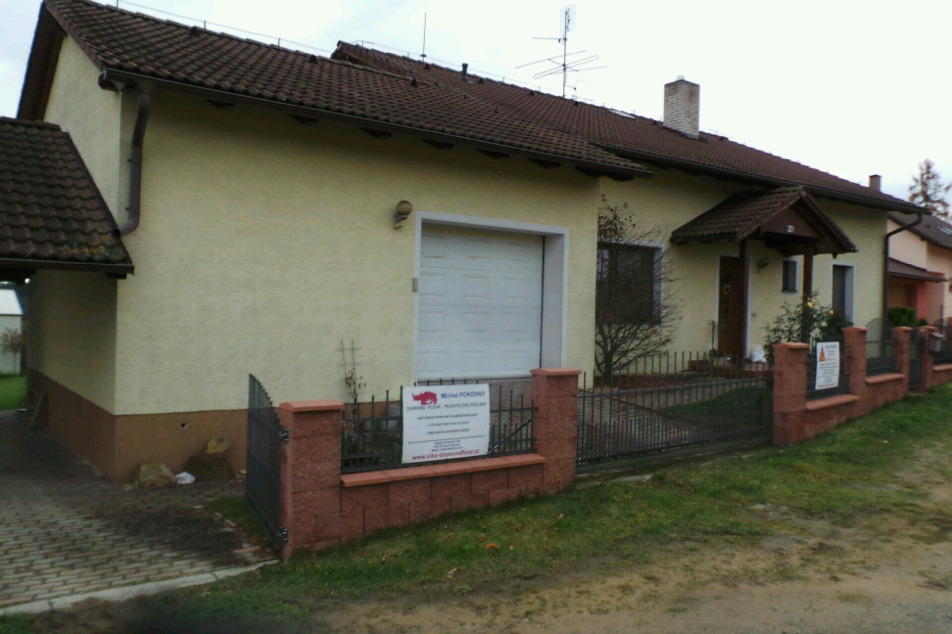 Michal Pokorný - Stavební chemie, průmyslové podlahy