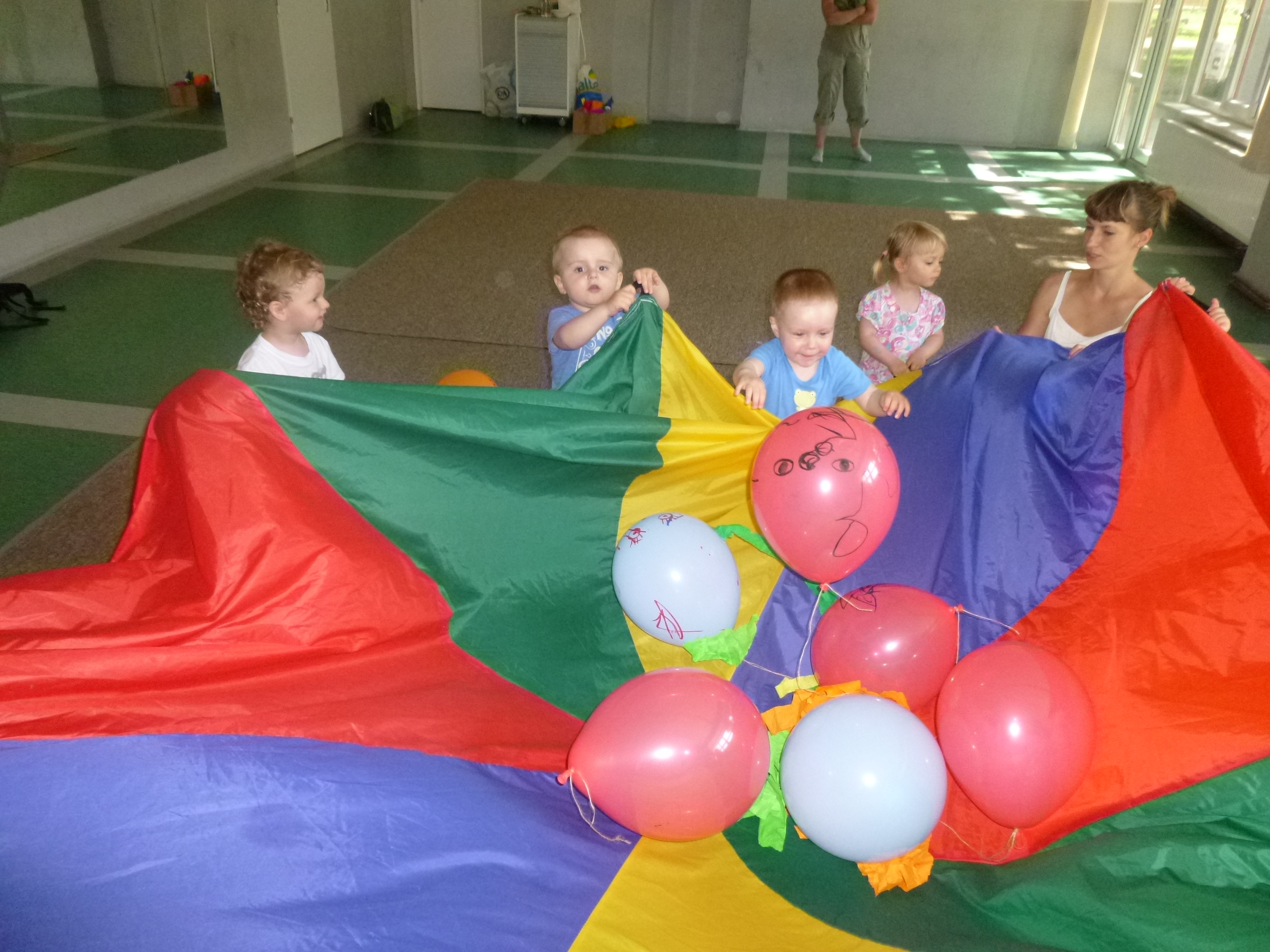 Cvičení s dětmi - Hrátky s batolátky foto 2