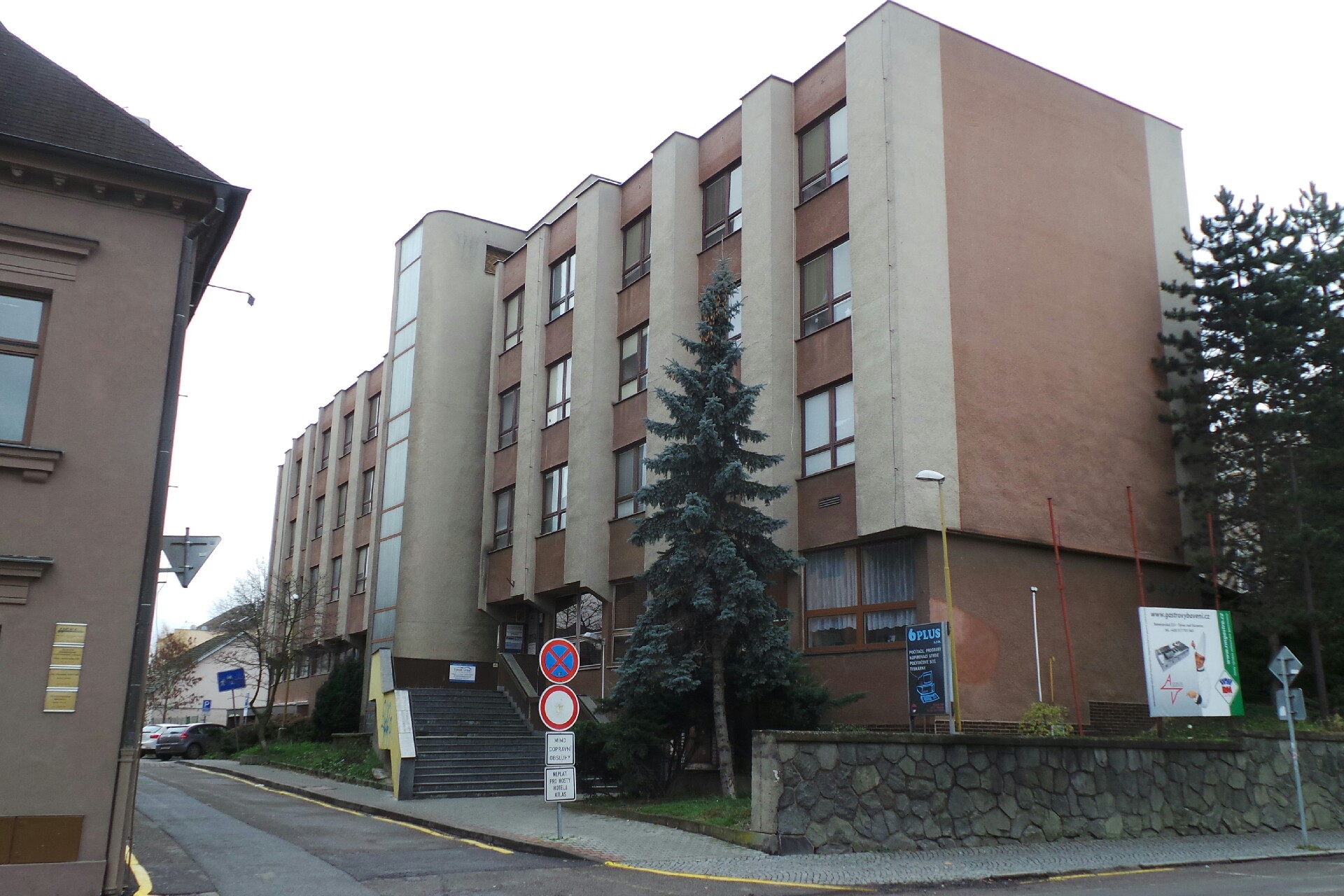 JUDr. Helena Znamenáčková, advokátka