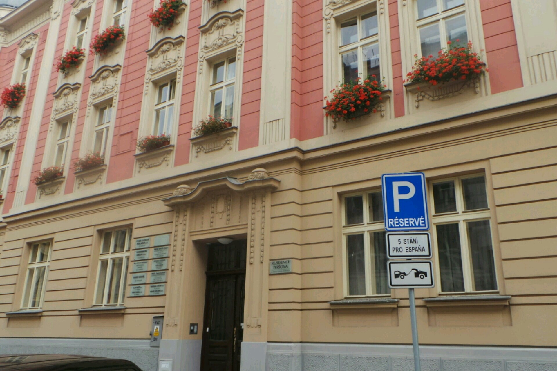 ČESKÁ ÚVĚROVÁ POKLADNA a.s.