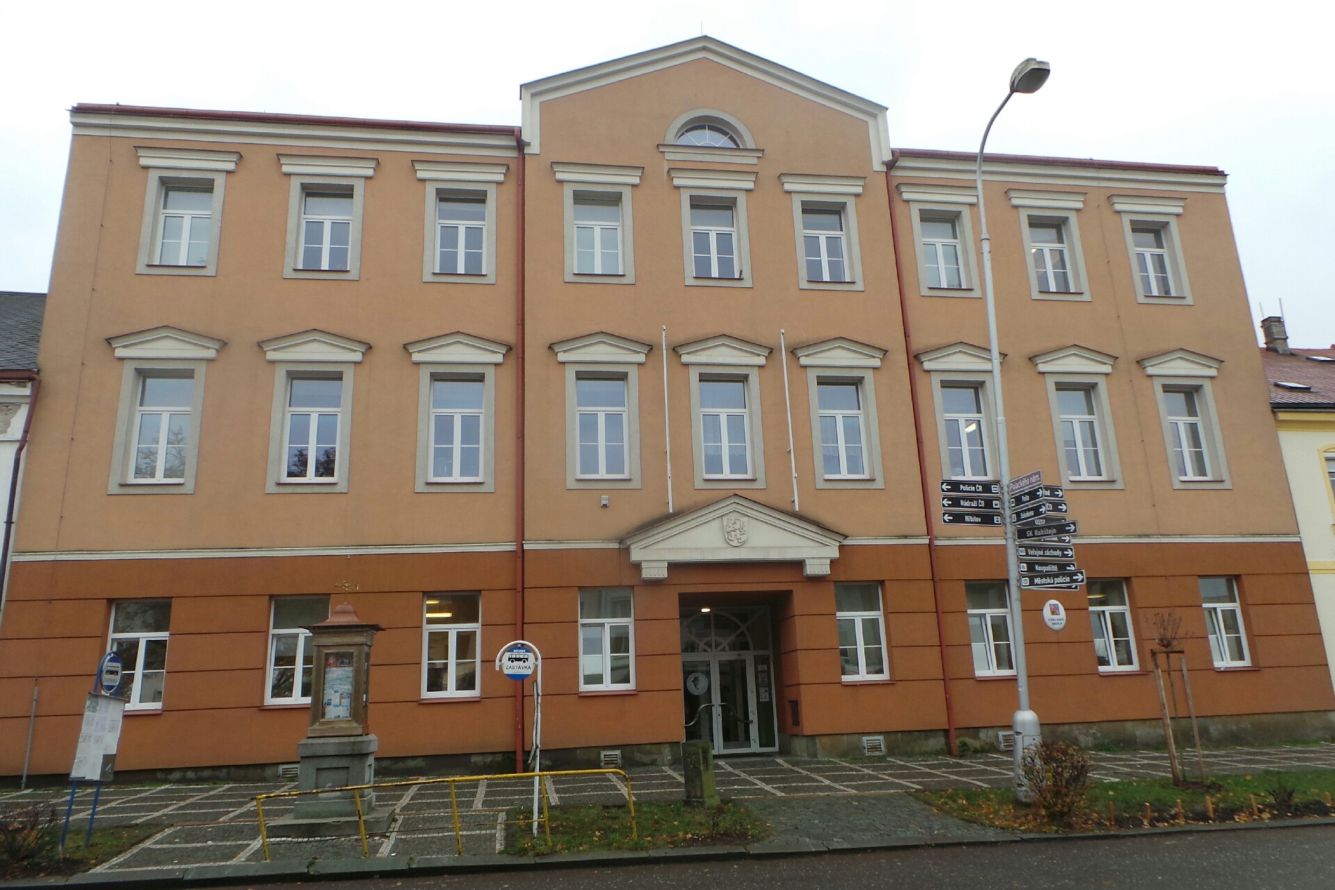 ZŠ Gutha-Jarkovského Kostelec nad Orlicí, Palackého náměstí