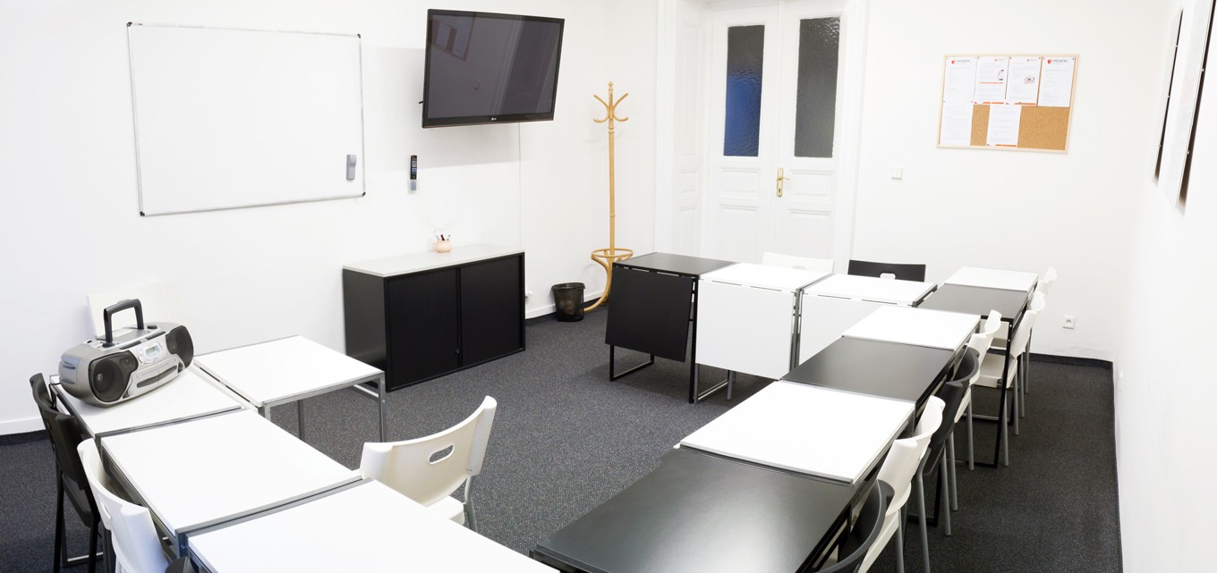 SPĚVÁČEK překladatelská agentura foto 2