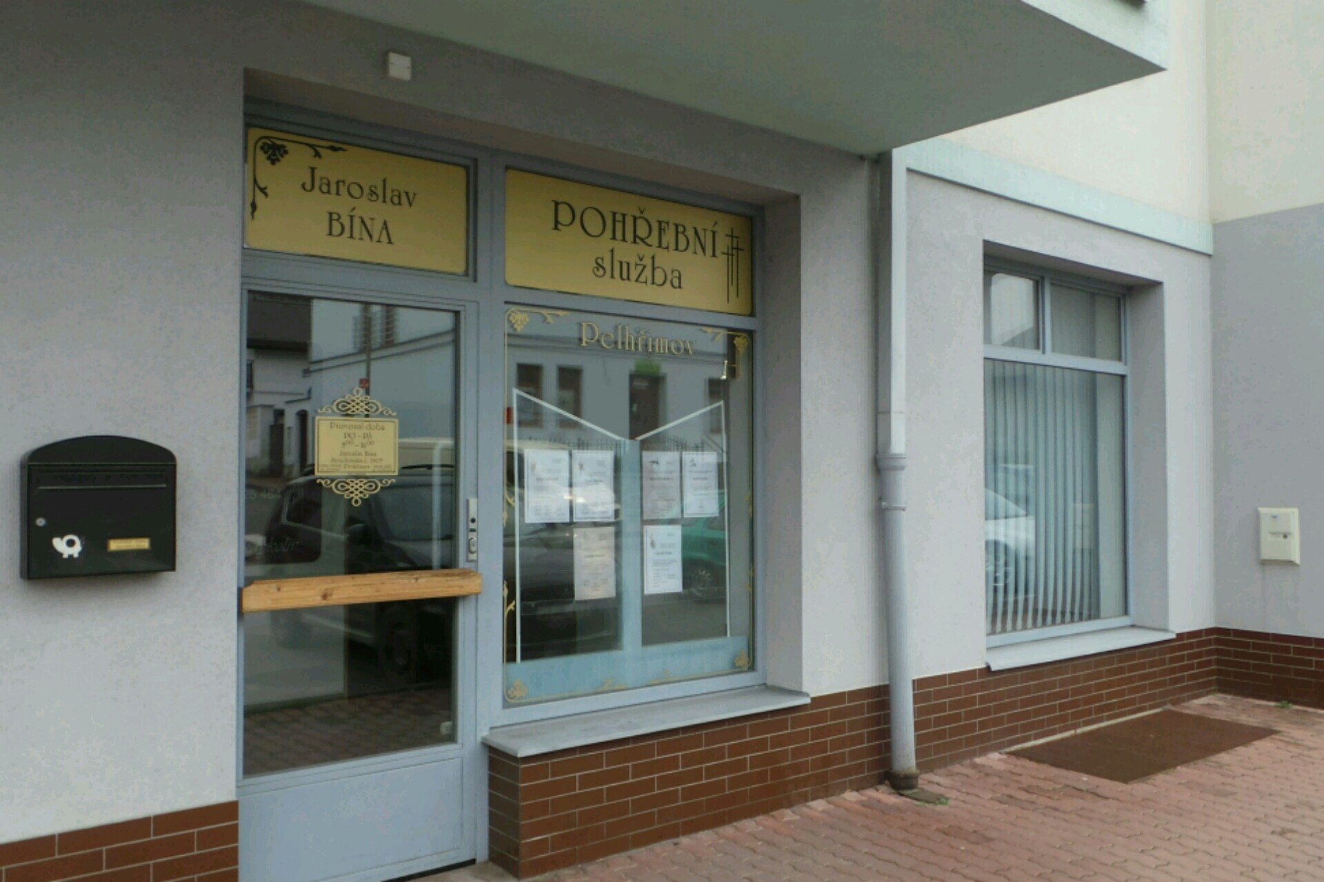 Pohřební služba - Peter Černík