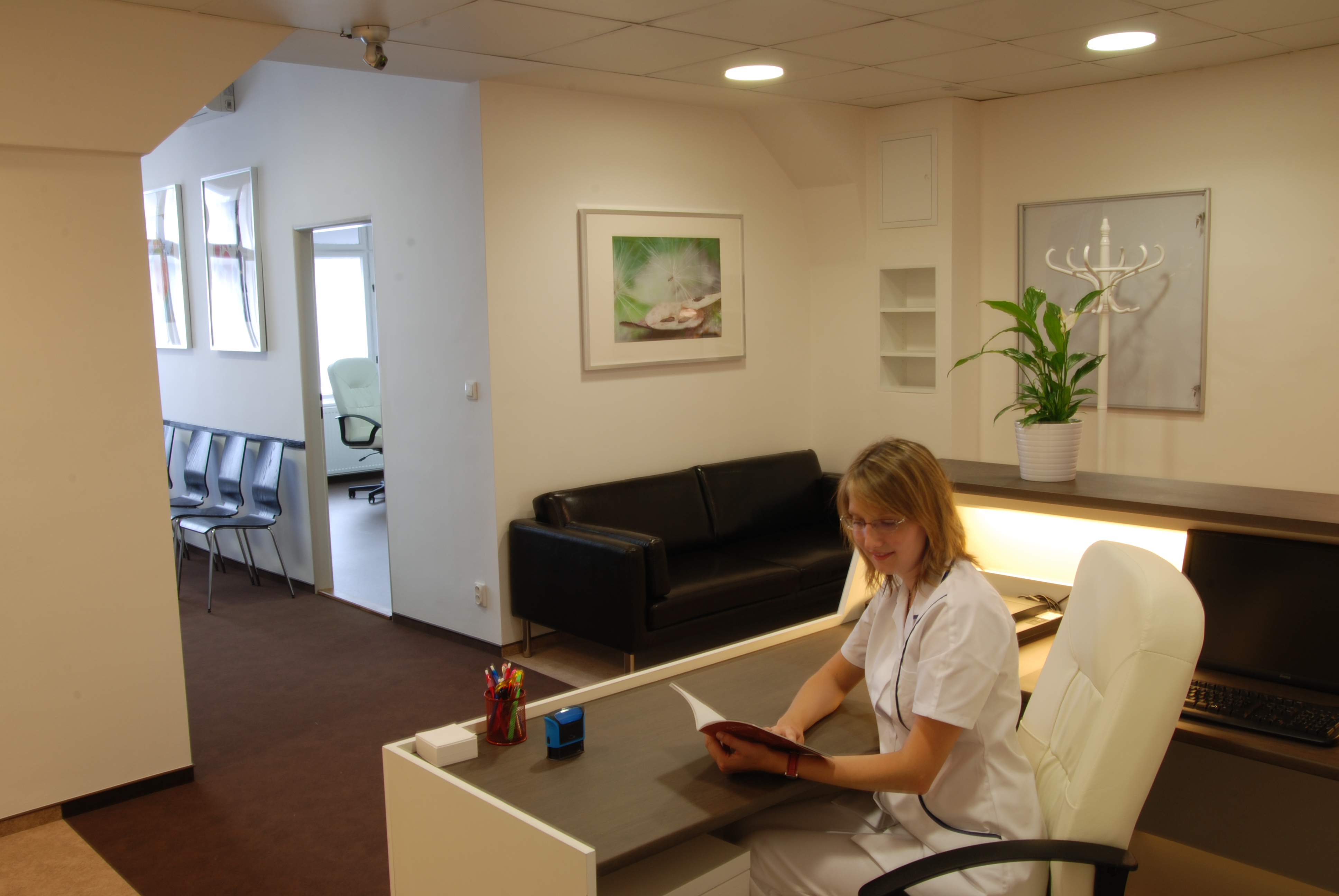 Ordinace praktického lékaře young+co foto 3