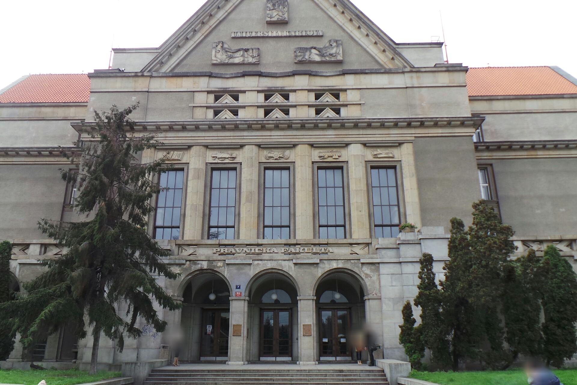 Katedra tělesné výchovy Právnické fakulty - Univerzita Karlova