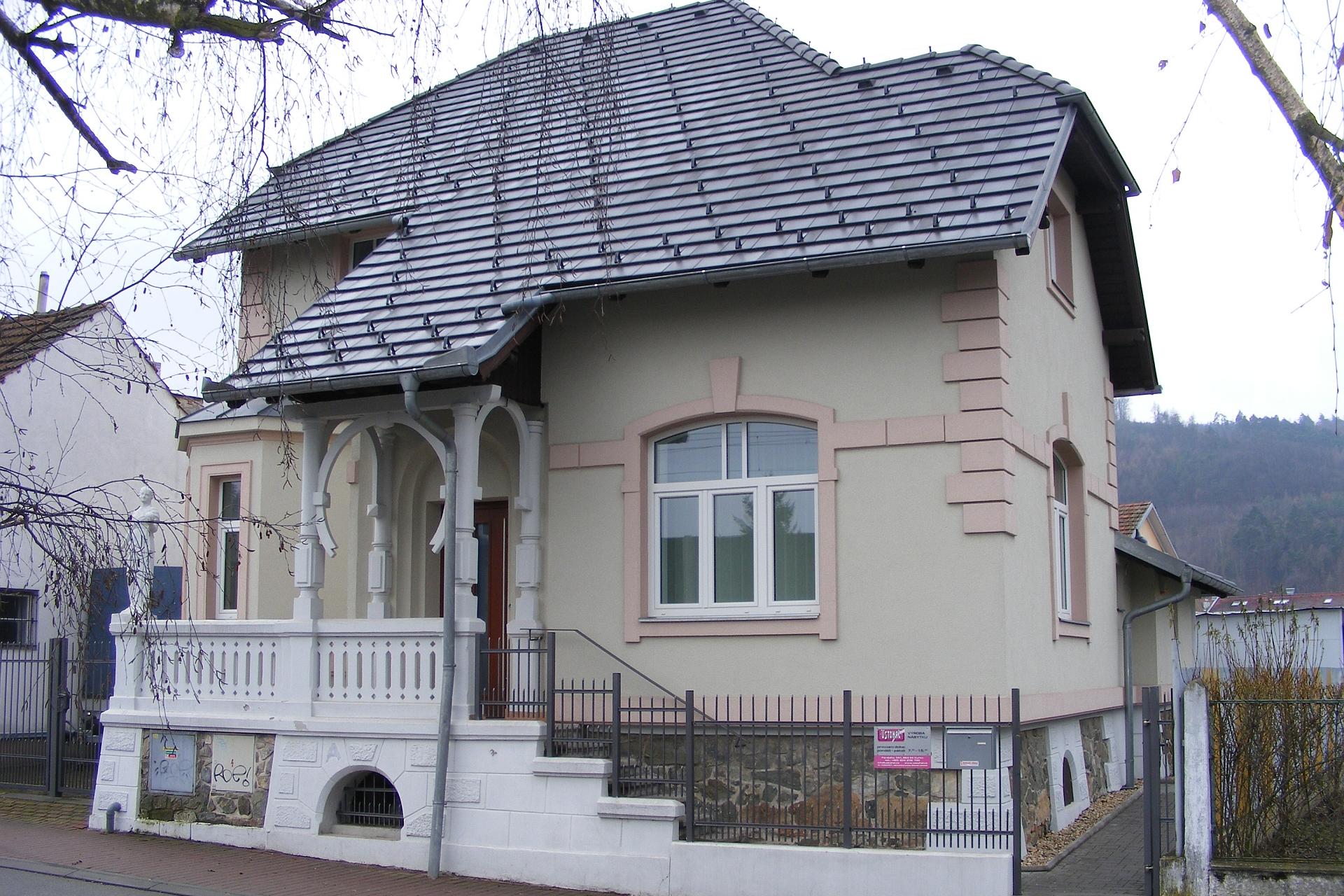 USTOHAL - výroba nábytku