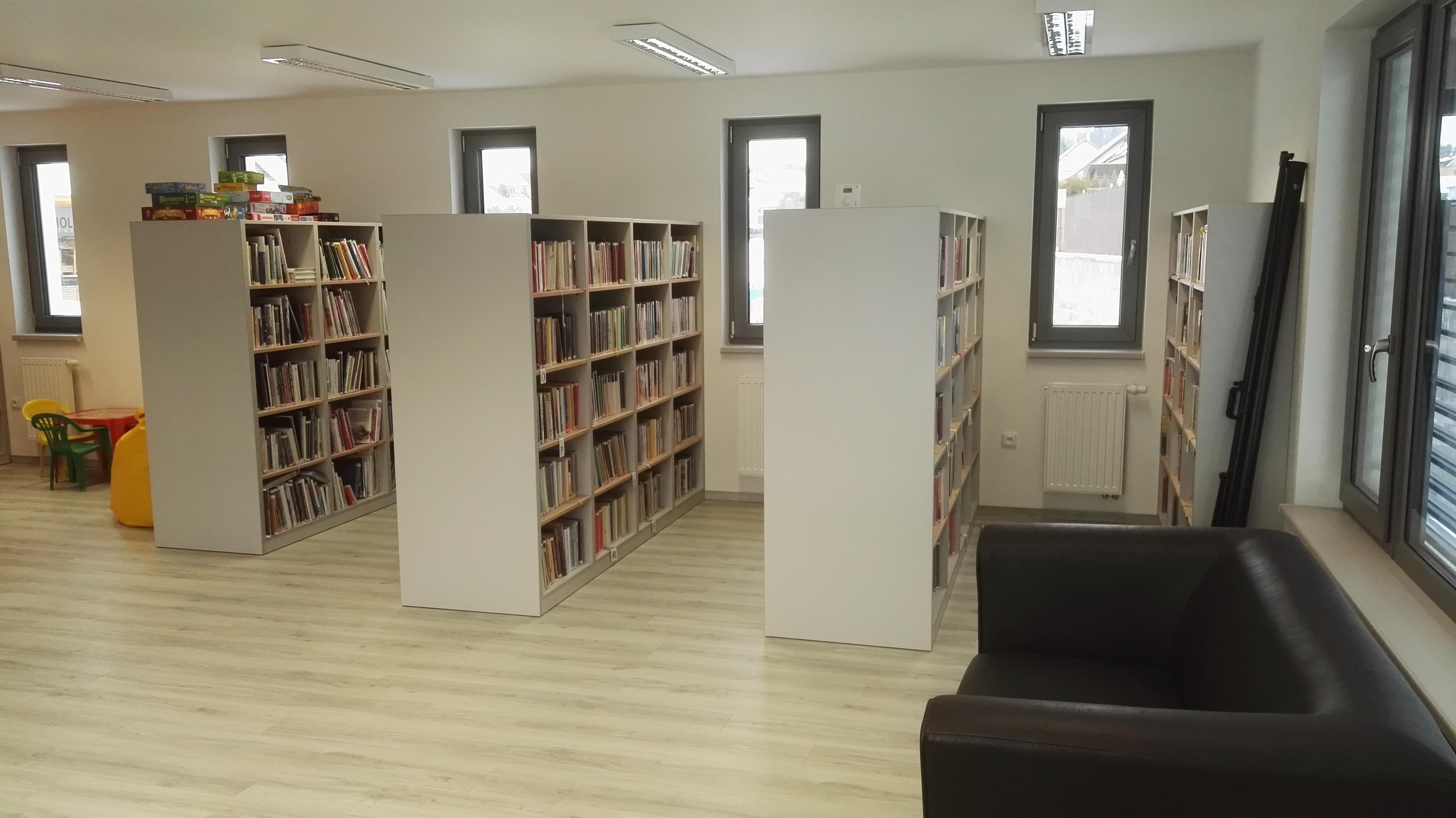 Obecní knihovna Březina foto 3