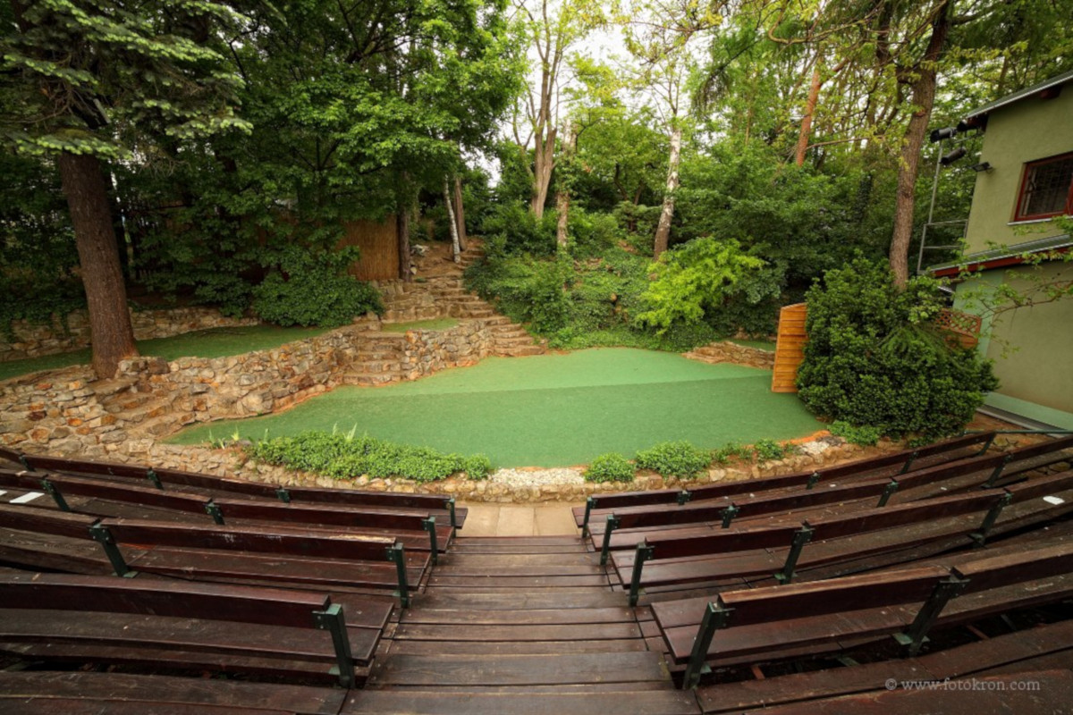 Přírodní divadlo Dády Stoklasy