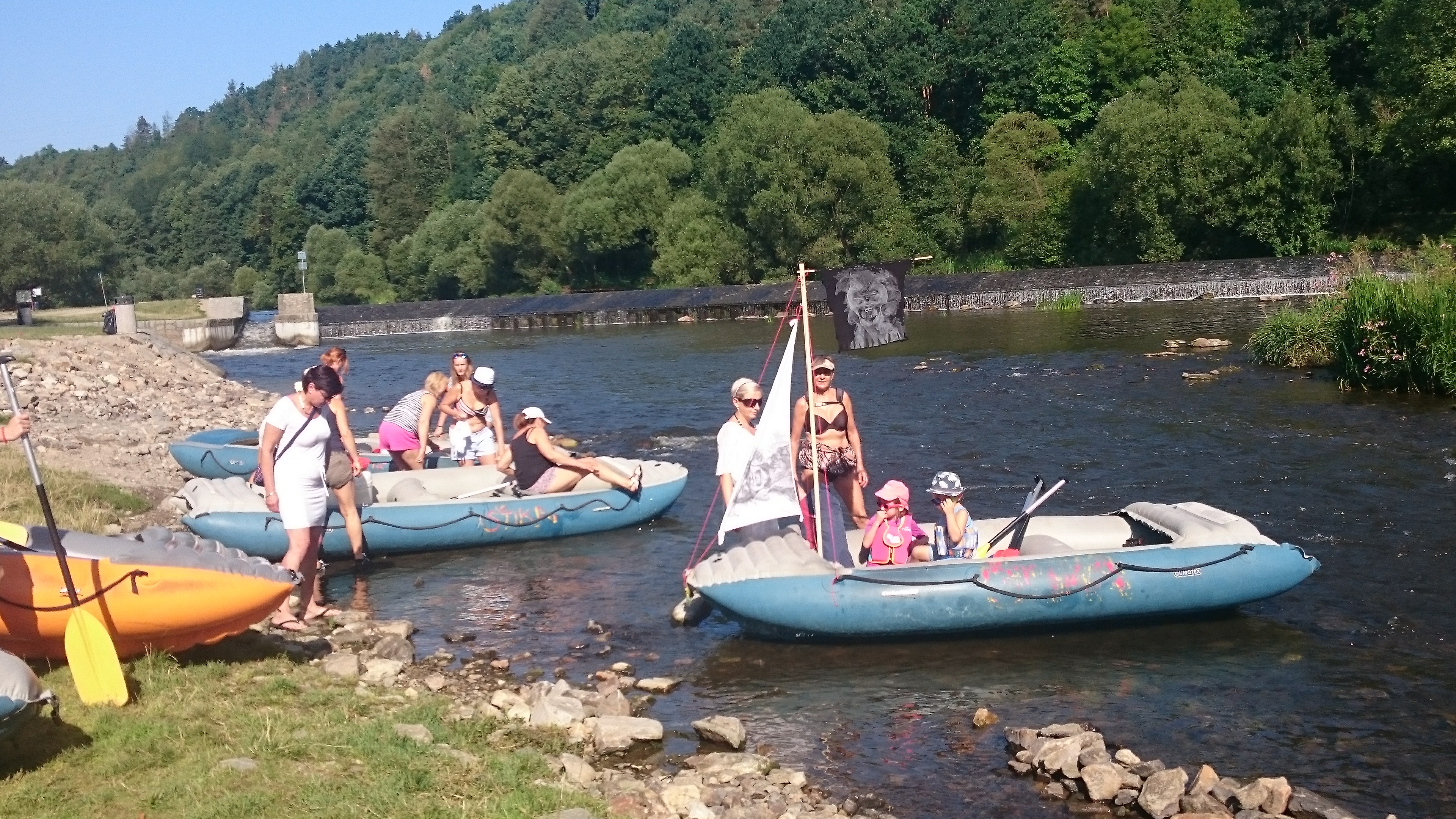 Půjčovna lodí a raftů ŠTIKA foto 4