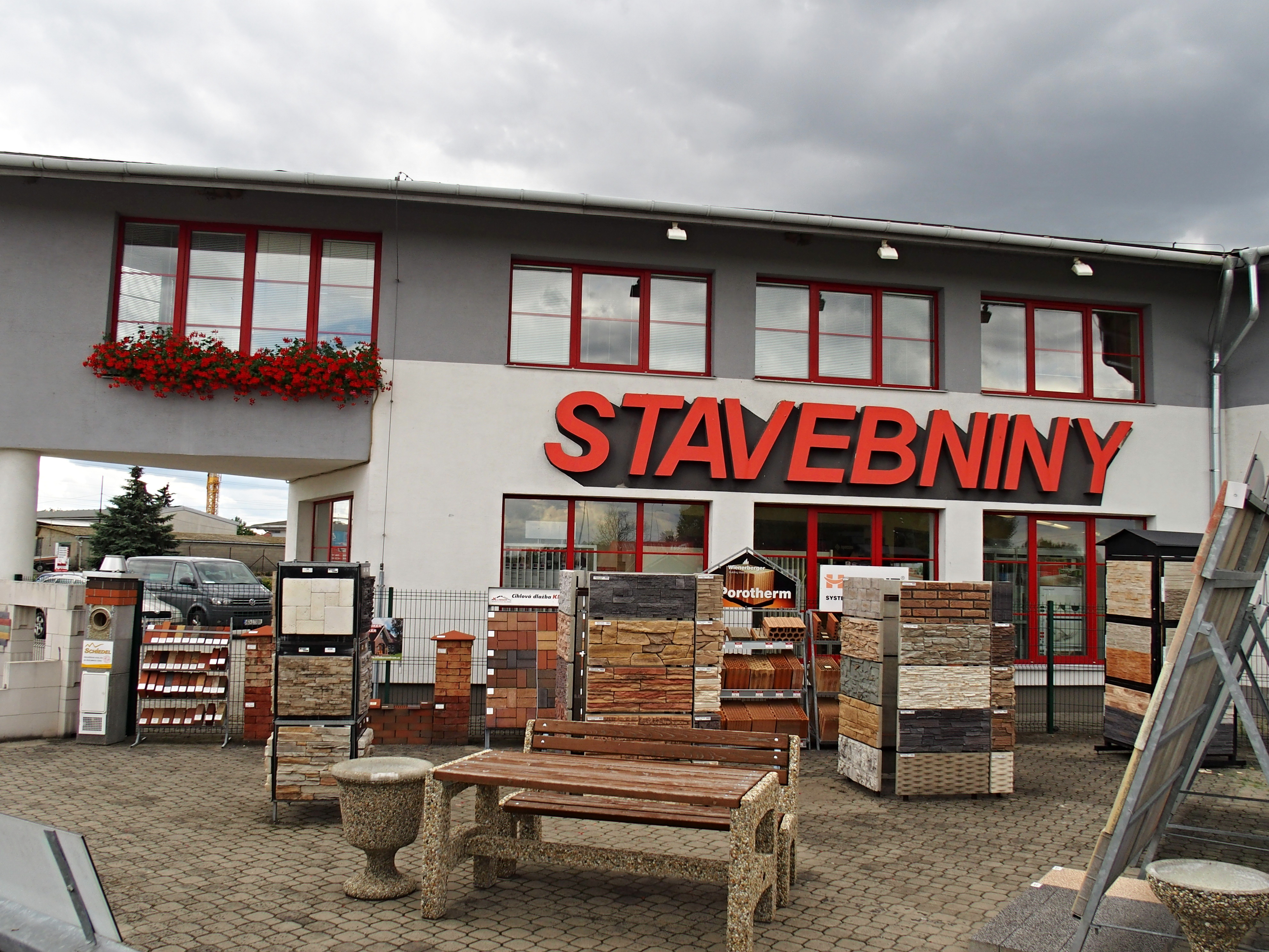 STAVEBNINY TRADIX foto 2