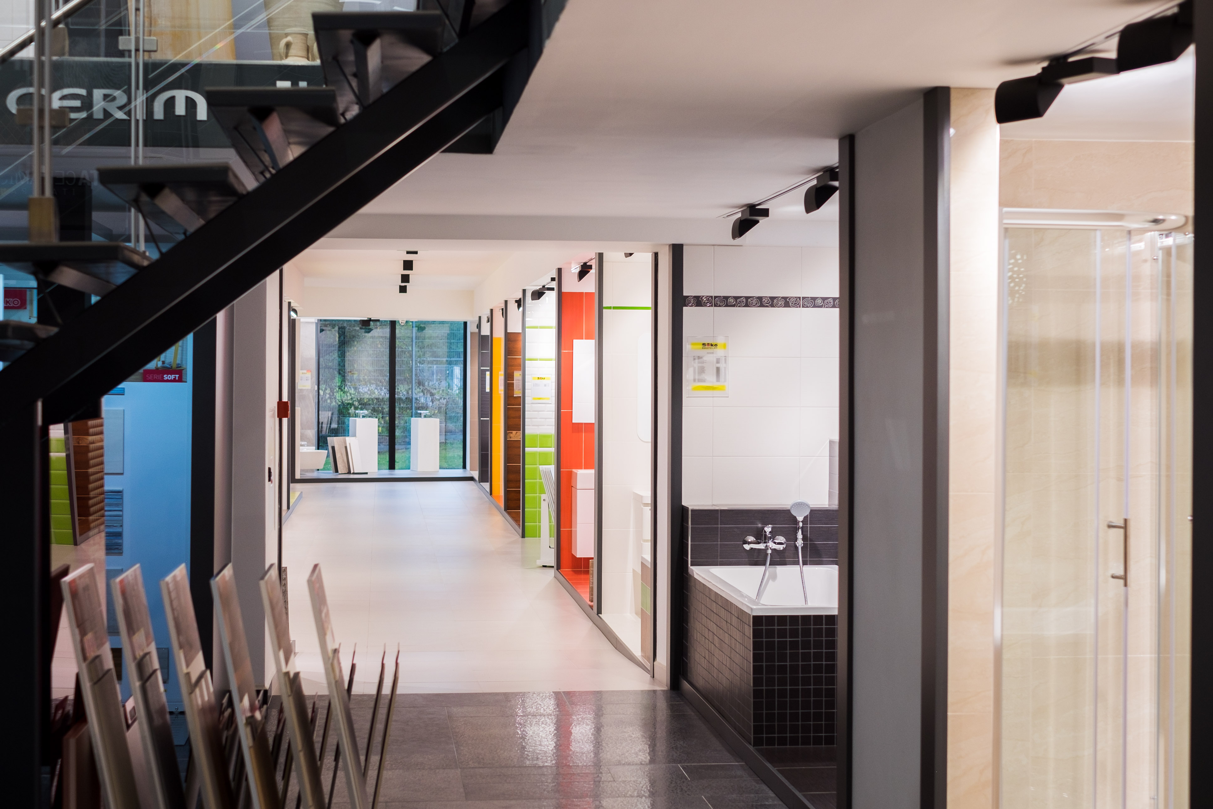 SENESI - koupelny a kuchyně foto 6