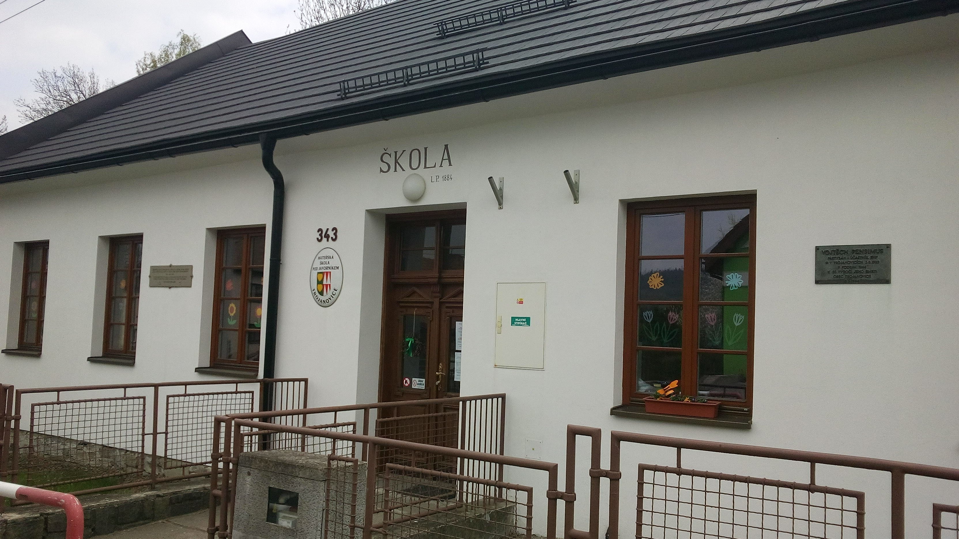 Jubilejní základní škola prezidenta Masaryka a Mateřská škola Trojanovice, okres Nový Jičín