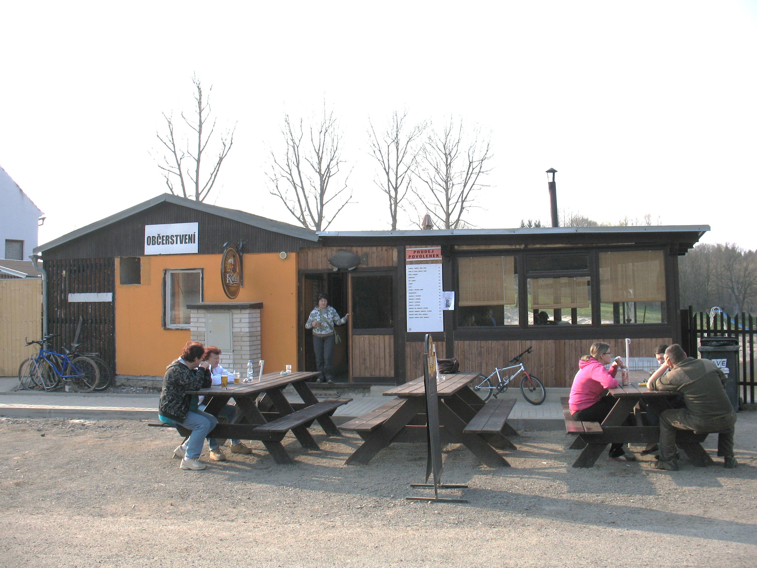 Občerstvení na hrázi foto 2