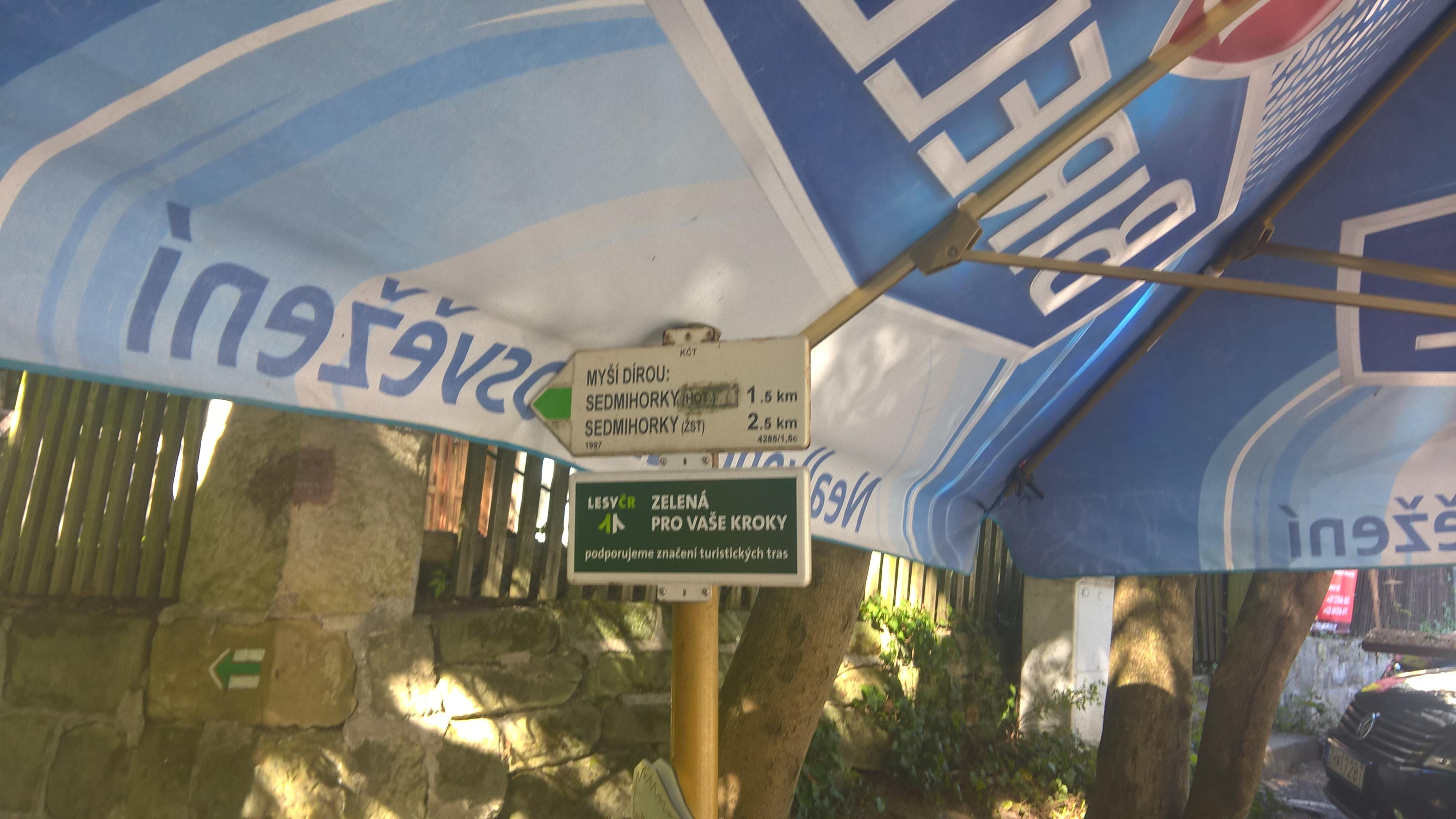 Občerstvení Hrubá Skála foto 2