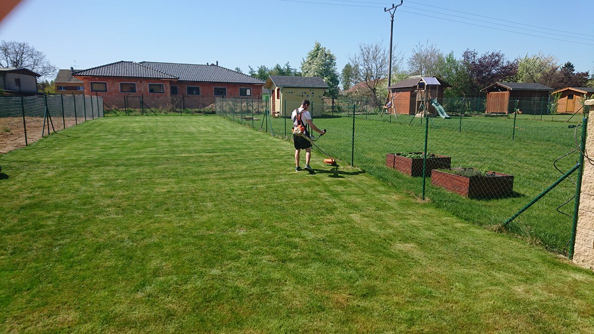 Sekání trávy - Miroslav Buroň foto 2