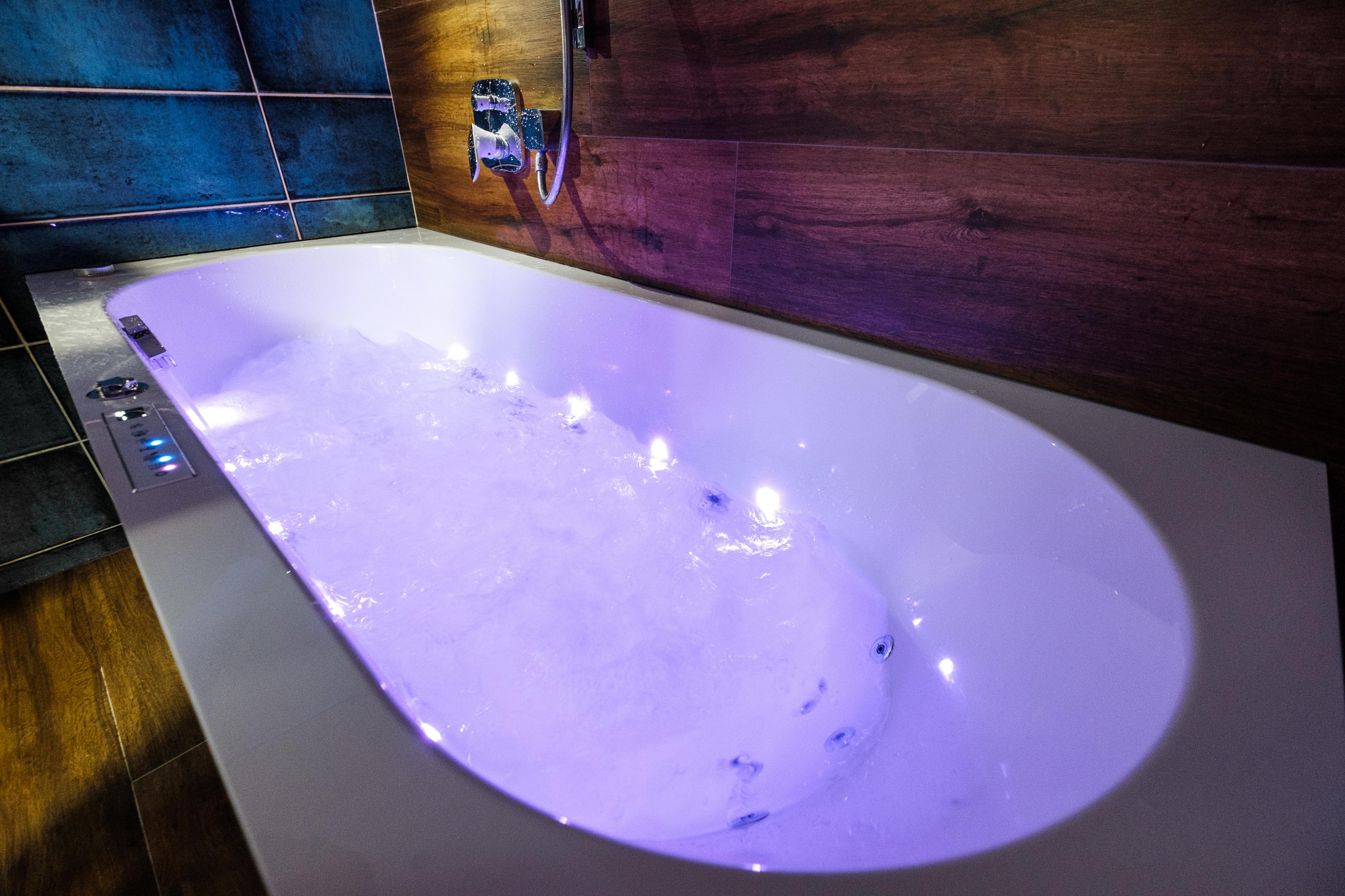 KOUPELNY Sefir, s.r.o. foto 2