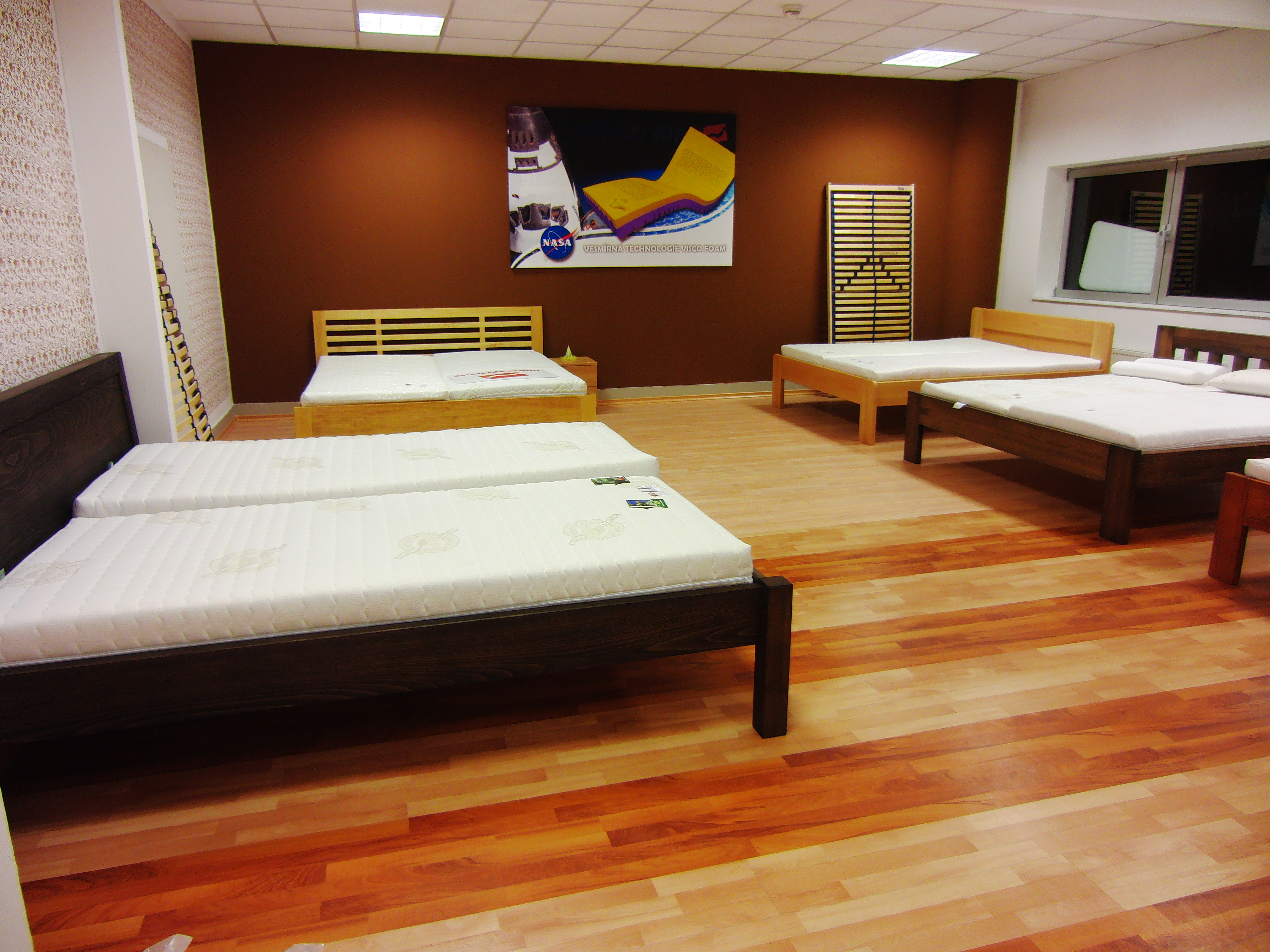 Spíme.cz | Český výrobce Postelia s.r.o. foto 4