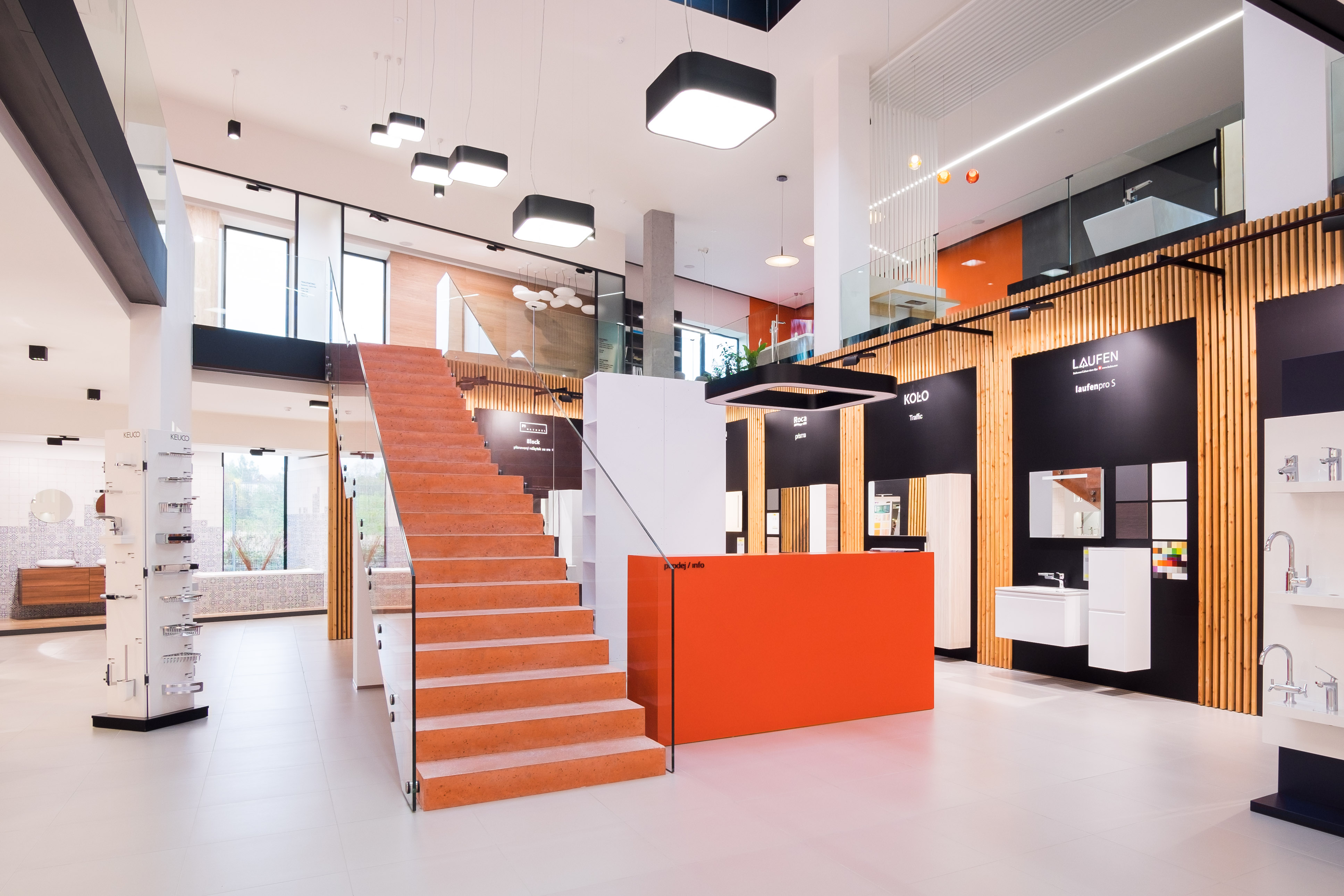 SENESI - koupelny a kuchyně foto 5