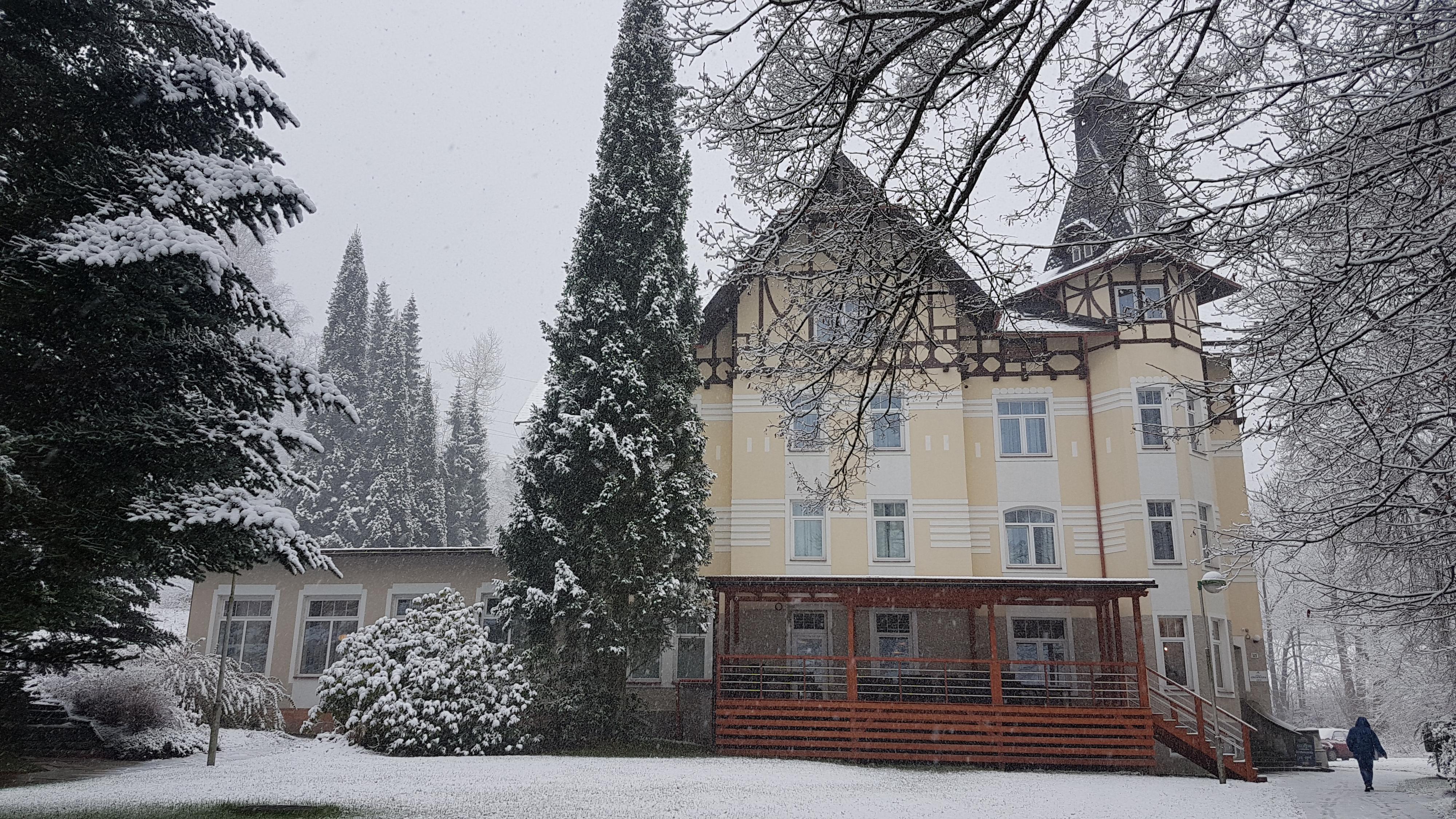 Schrothovy léčebné lázně Dolní Lipová foto 6