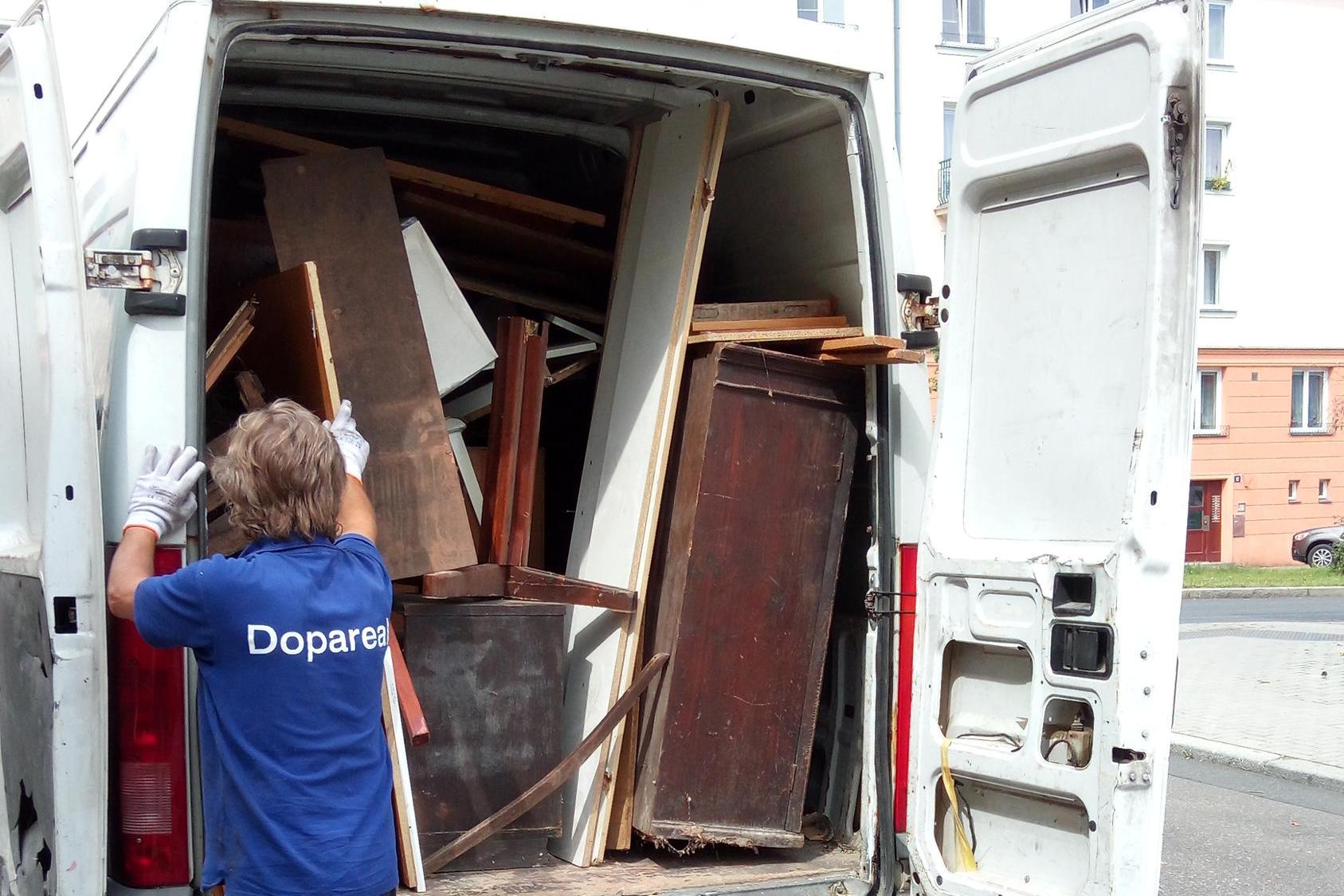 Likvidace starého nábytku