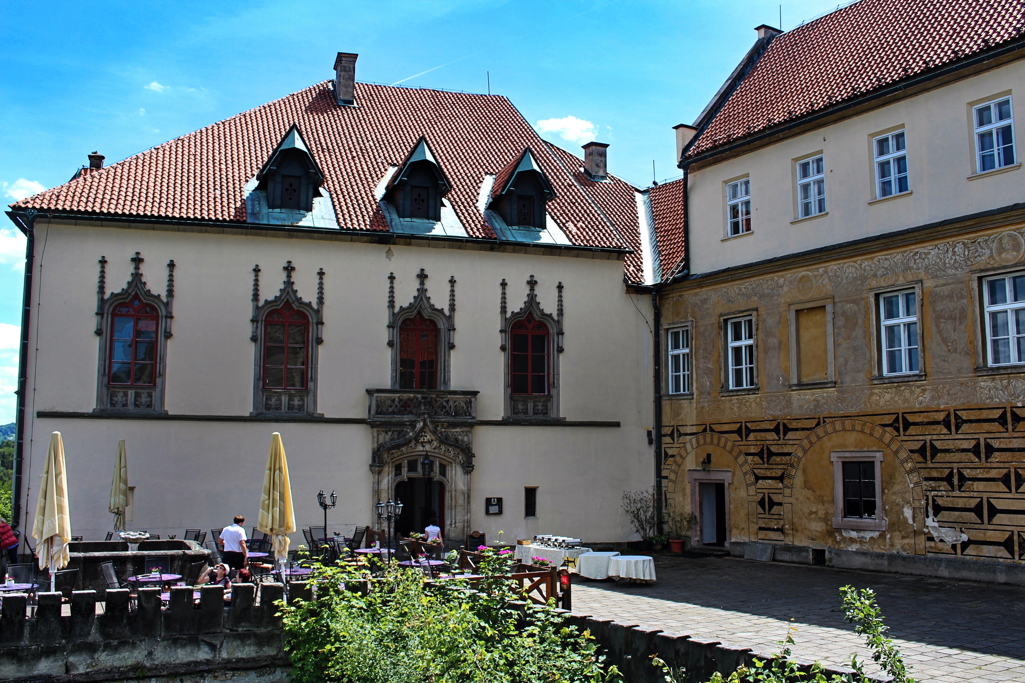 Zámecká restaurace Hrubá skála foto 2