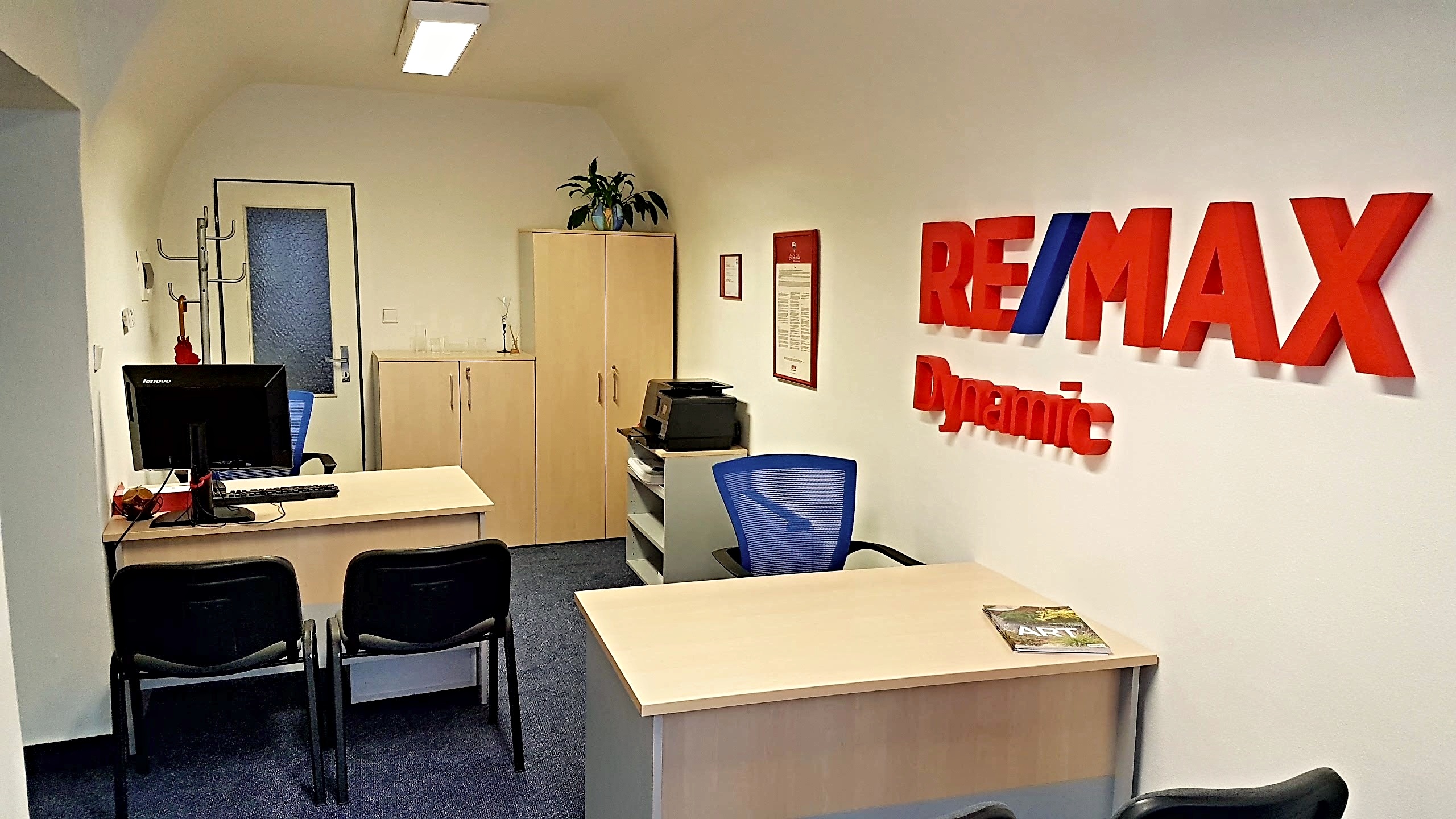 RE/MAX Dynamic foto 2
