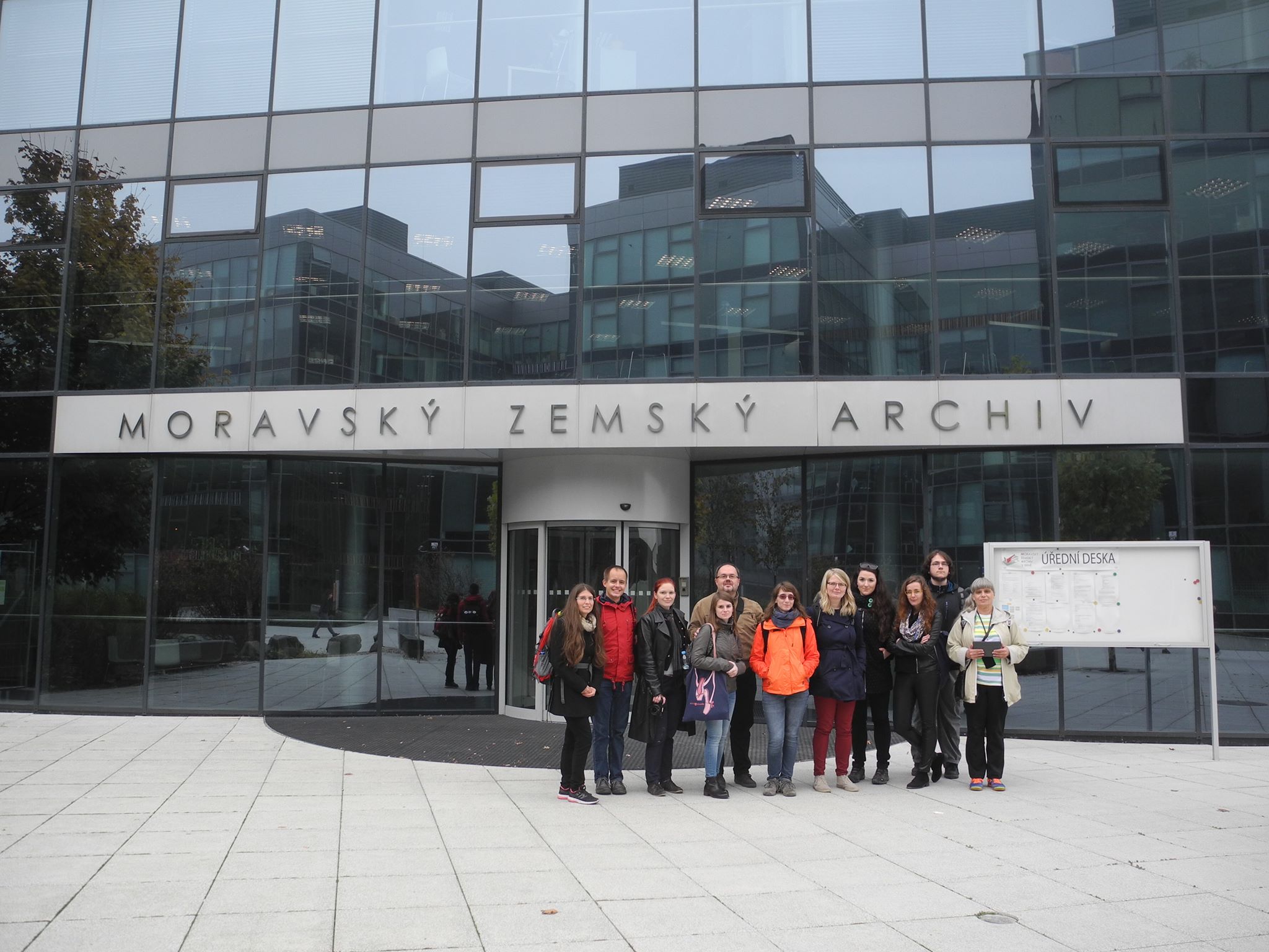 Moravský zemský archiv v Brně - knihovna foto 2