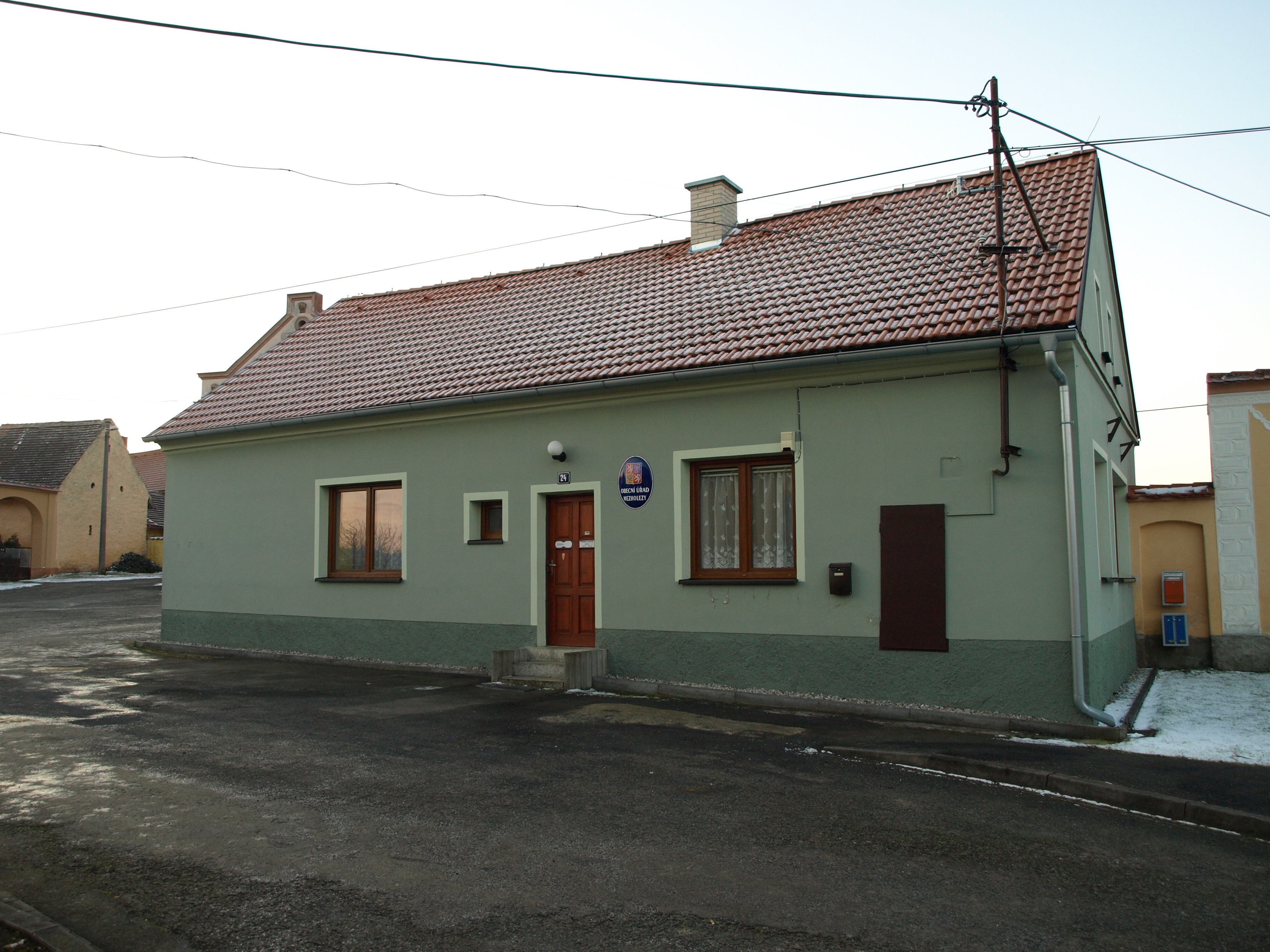 Mezholezy - obecní úřad foto 1