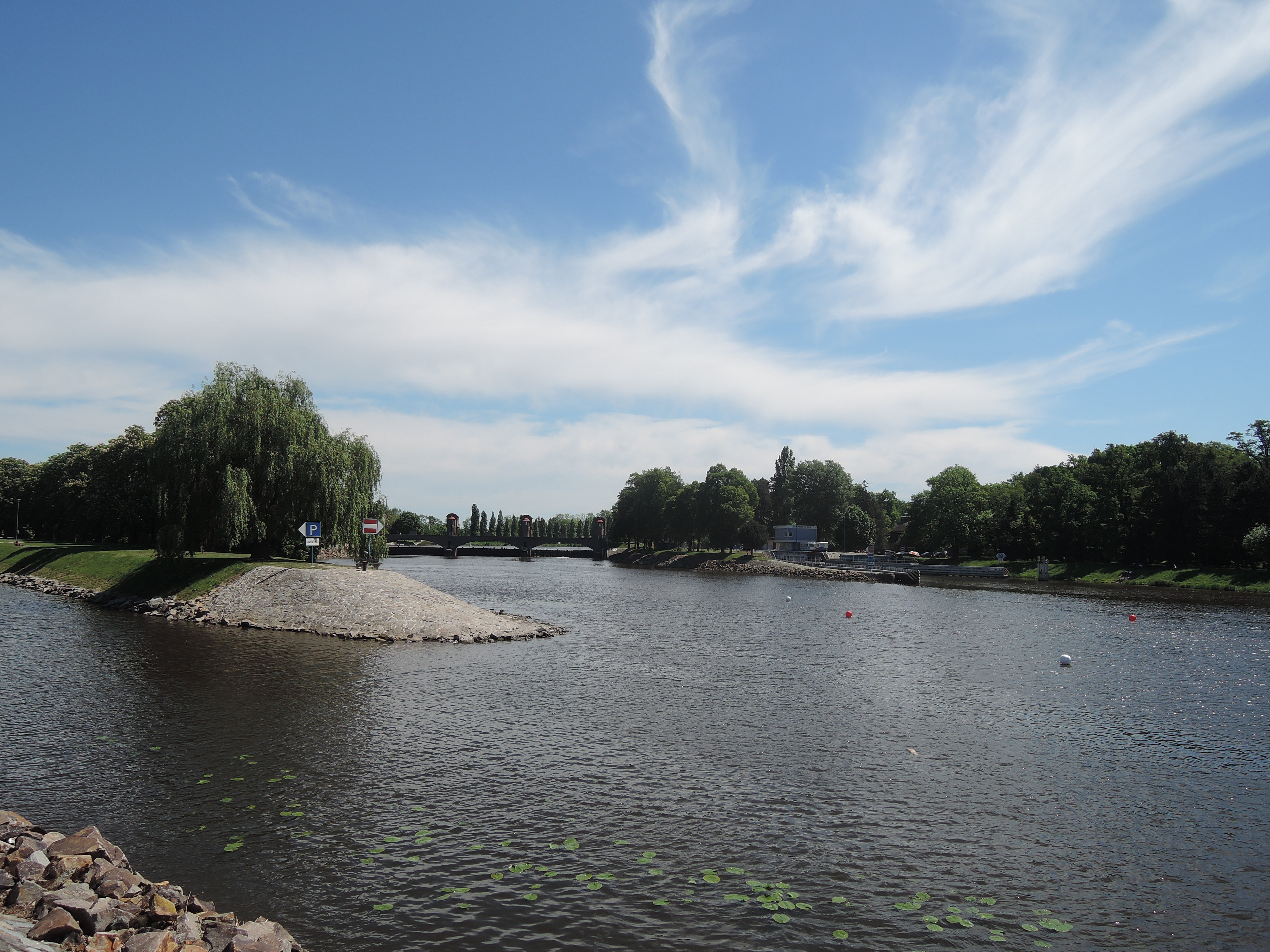 Plavební komora Nymburk