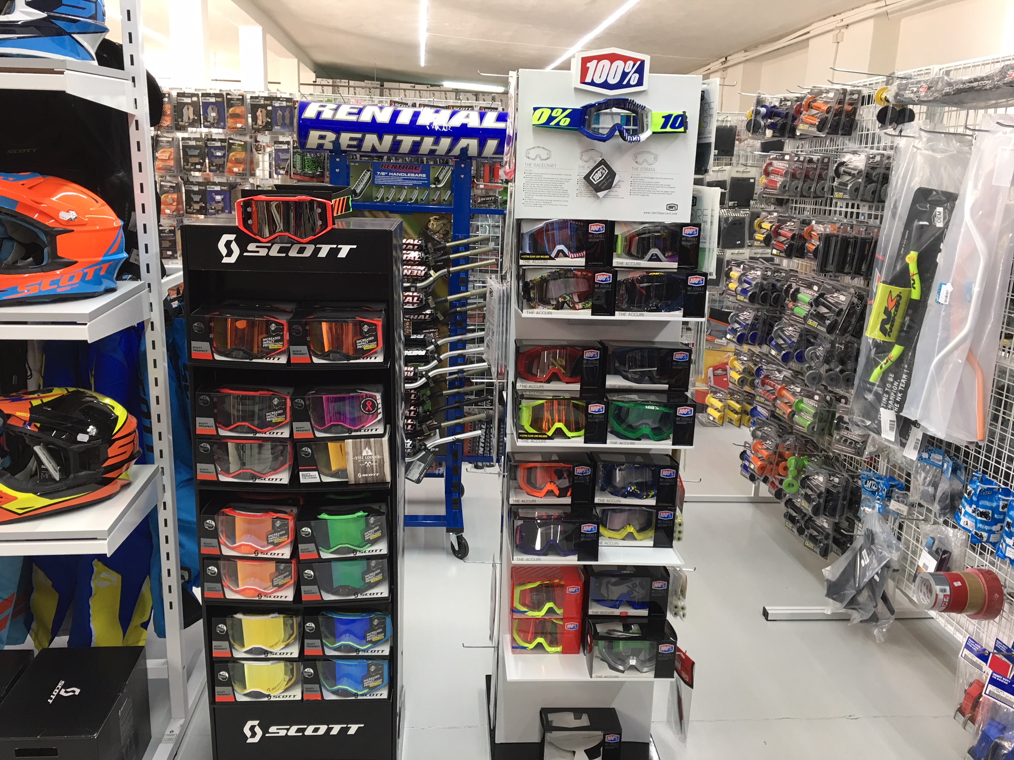 Motocross shop František Brumla - BRUMLA.COM foto 4