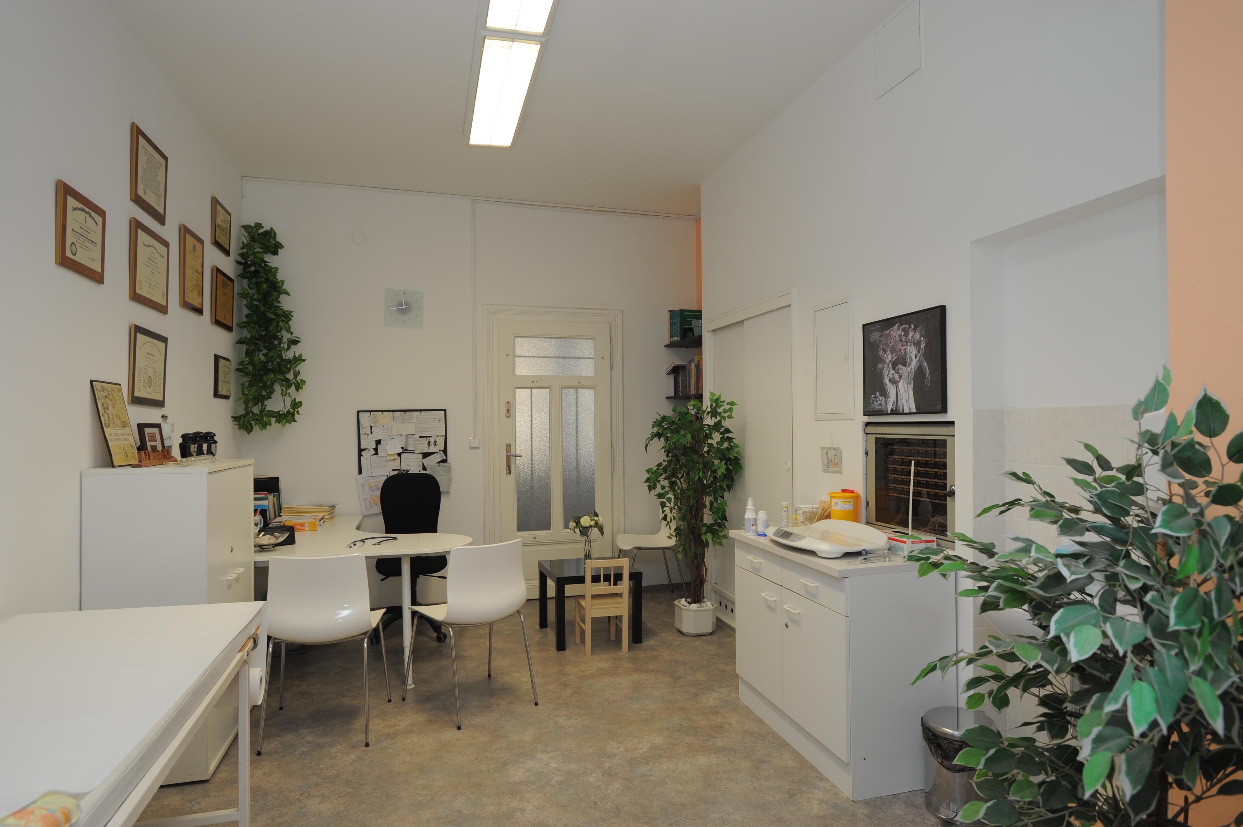 Poliklinika na Národní foto 2