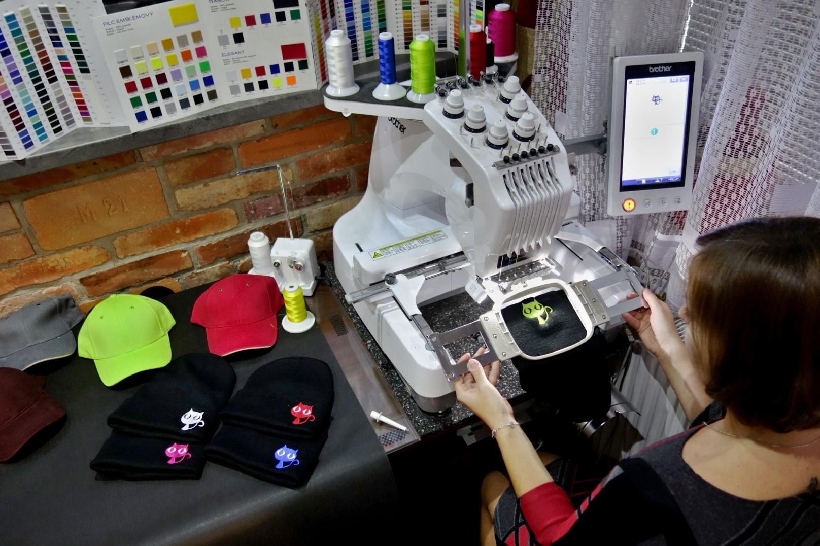 Petr Nouzák - Výšivky Praha