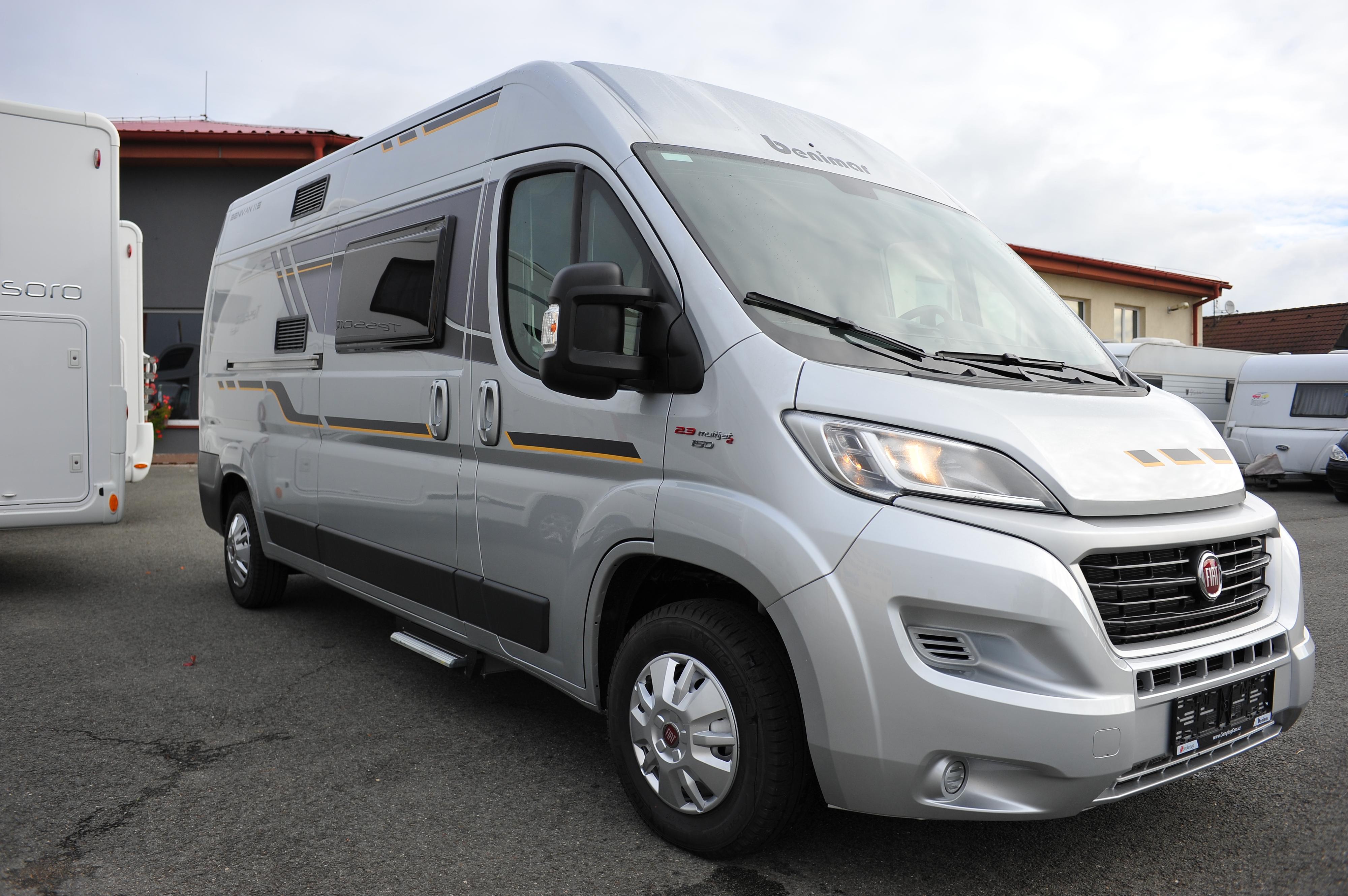 CampingCars - karavan centrum foto 2