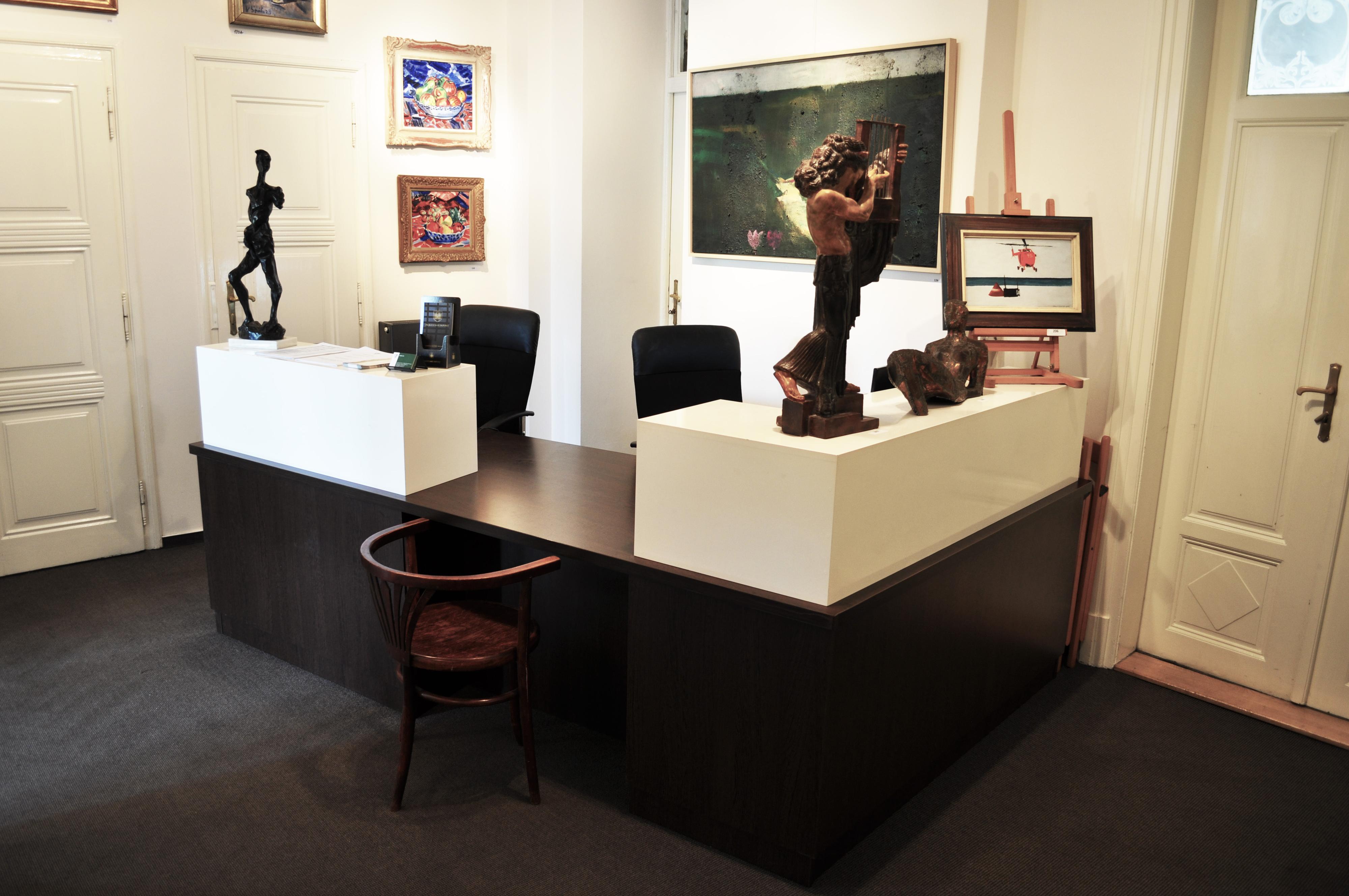 Aukční síň a galerie Vltavín foto 2