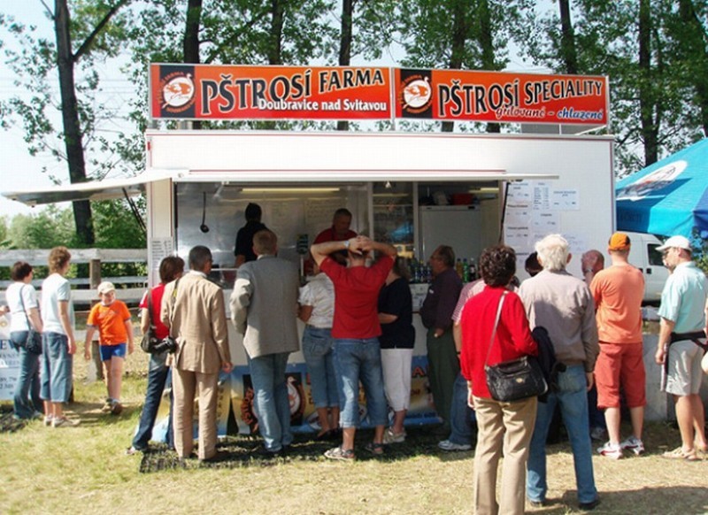 PŠTROSÍ FARMA Doubravice foto 2
