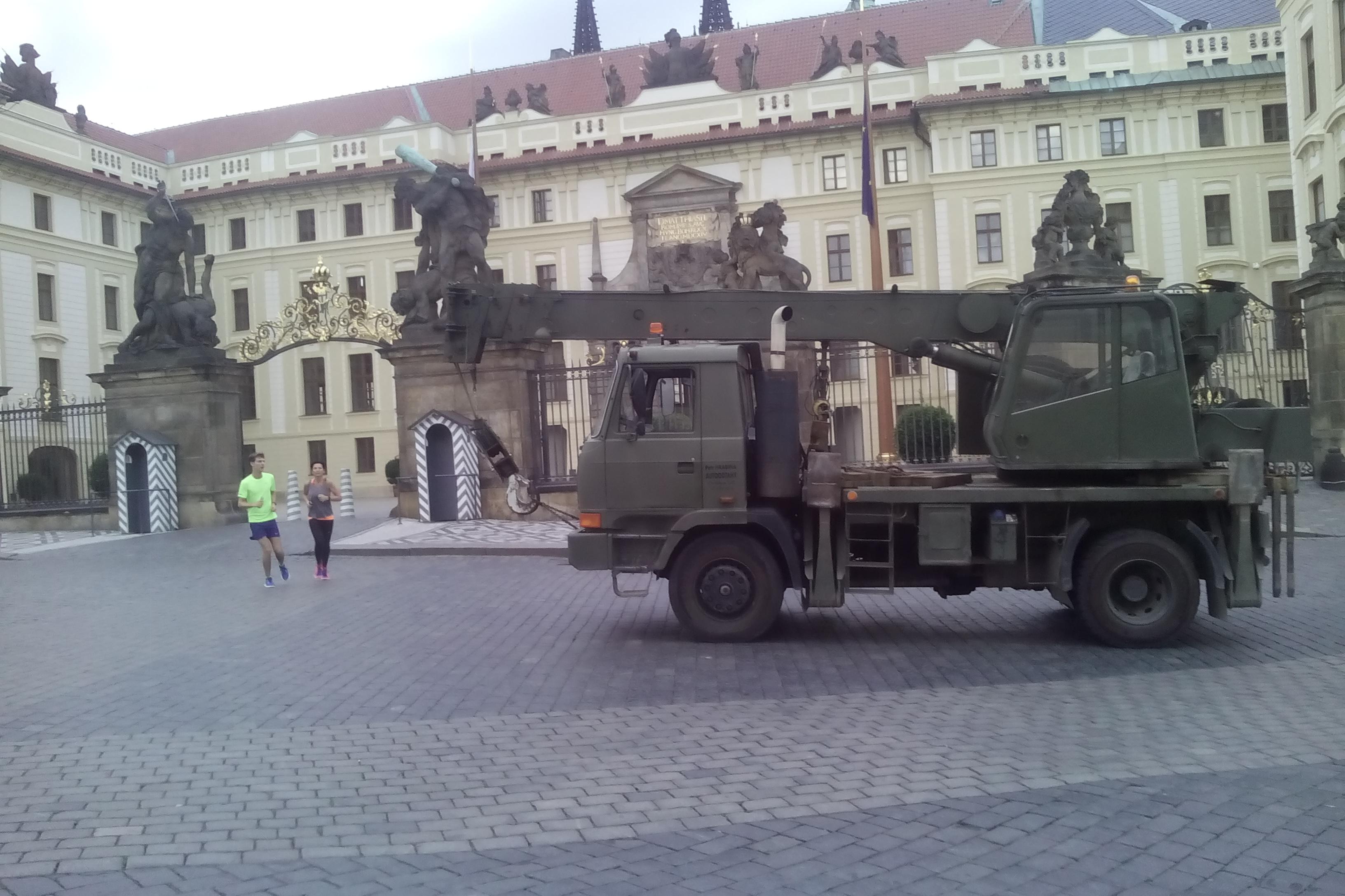 Autojeřáby Petr Hrabina