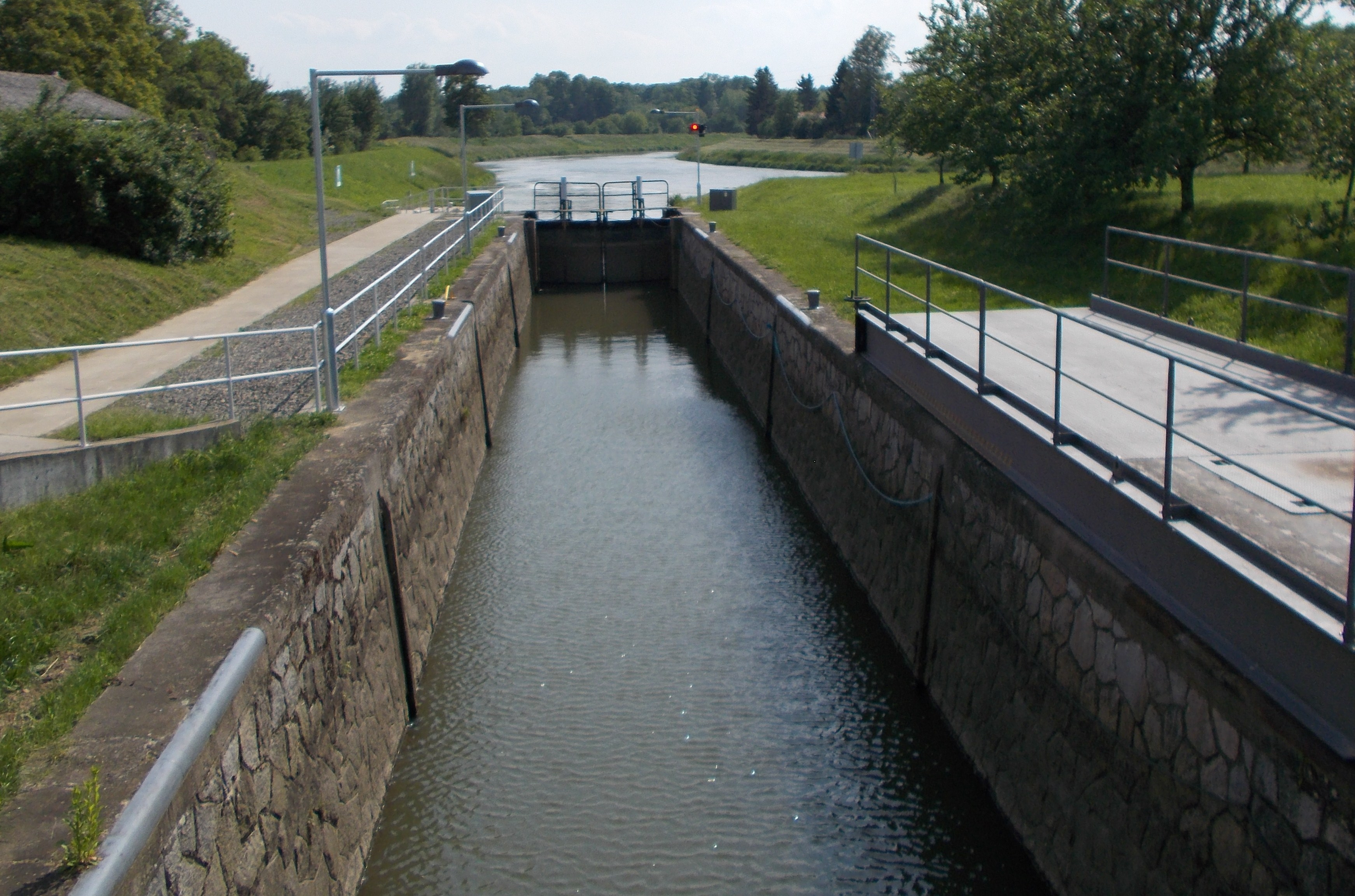 Plavební komora Uherský Ostroh