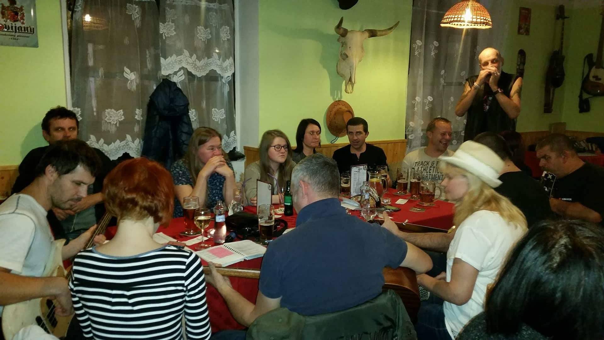 Country hospůdka "U šesti strun" foto 4