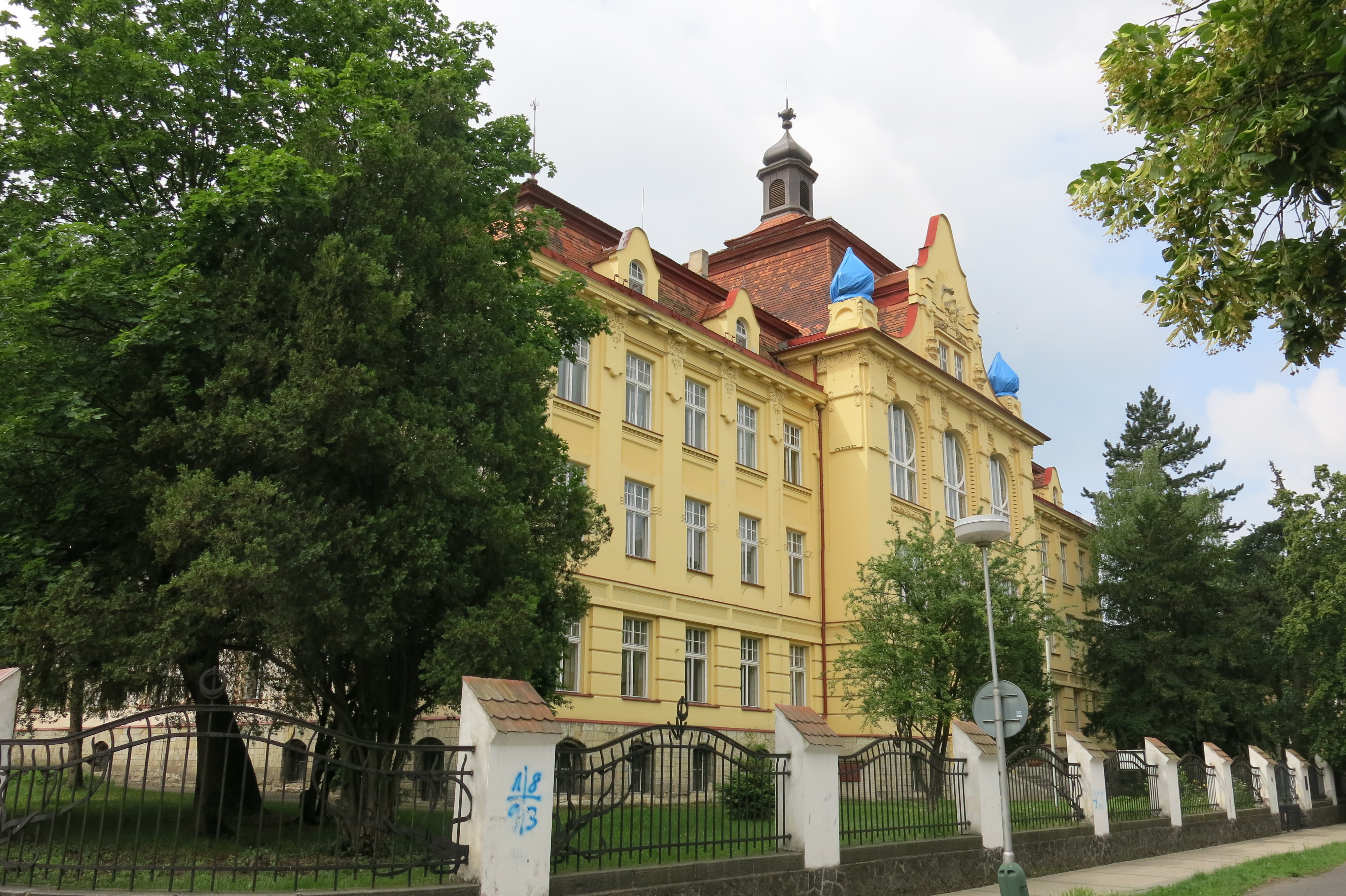 Gymnázium Žatec foto 2