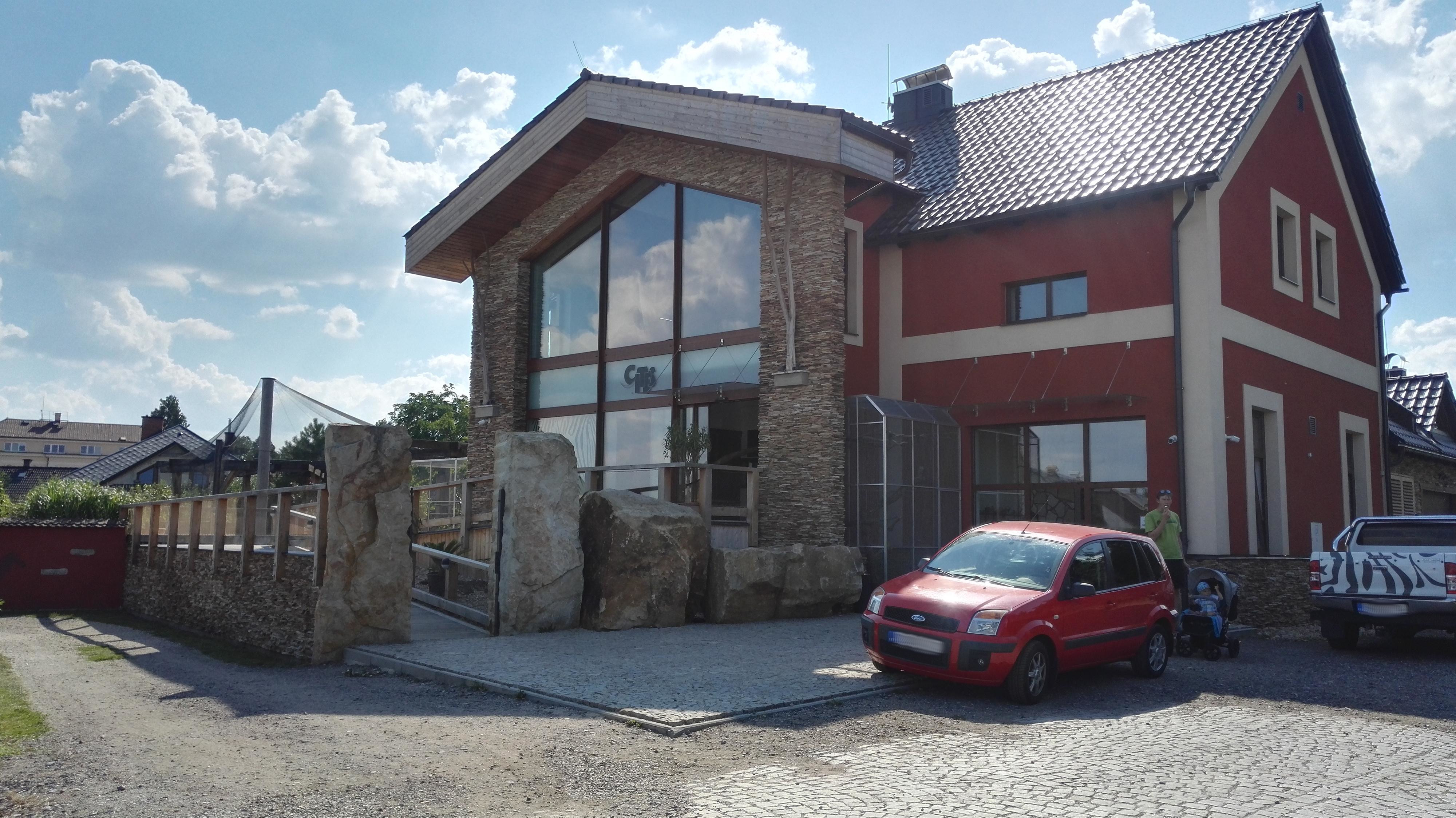 Občerstvení u lesoparku Stěžery foto 2