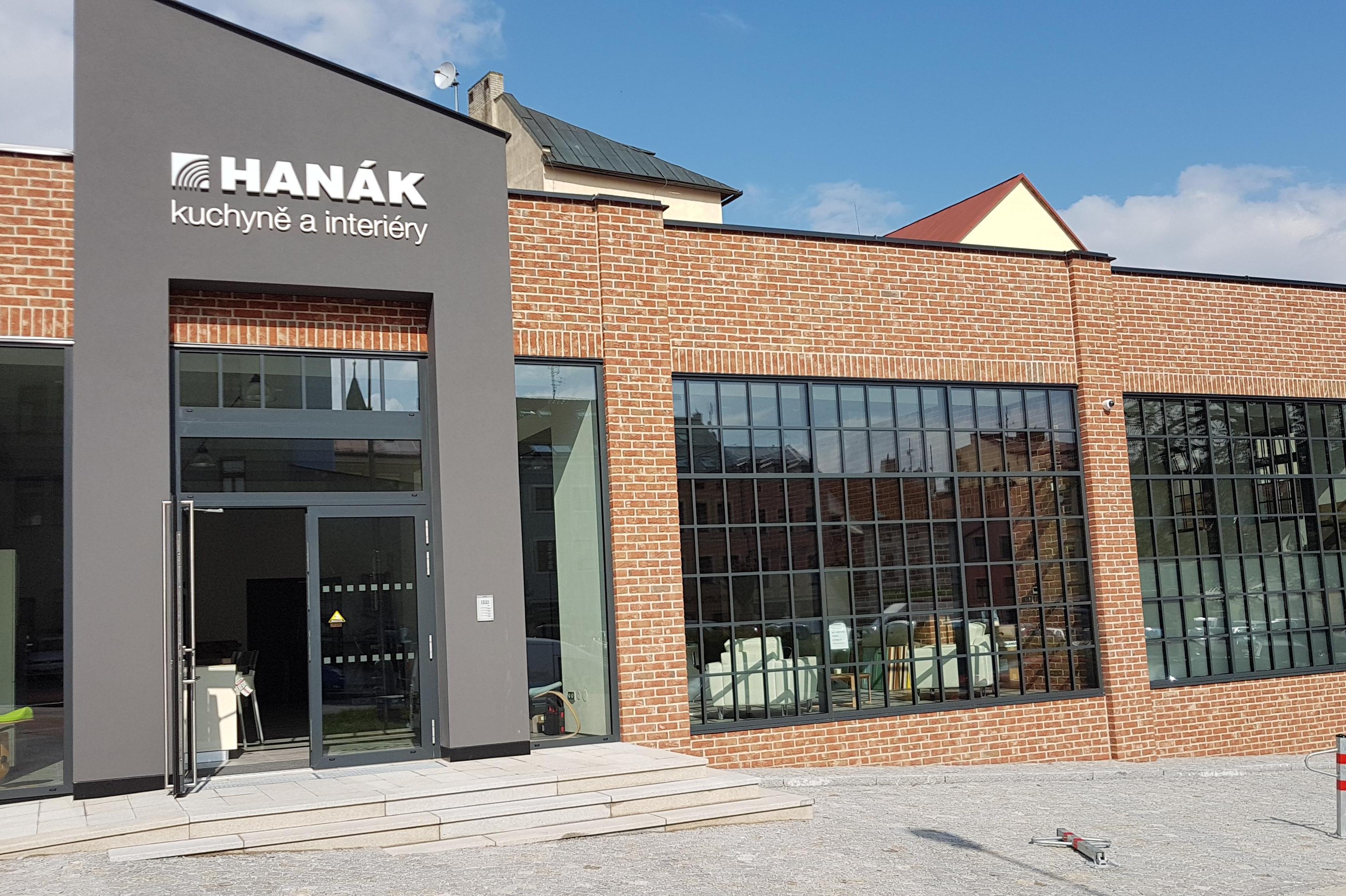 DOMA CZ s.r.o. - HANÁK kuchyně a interiéry