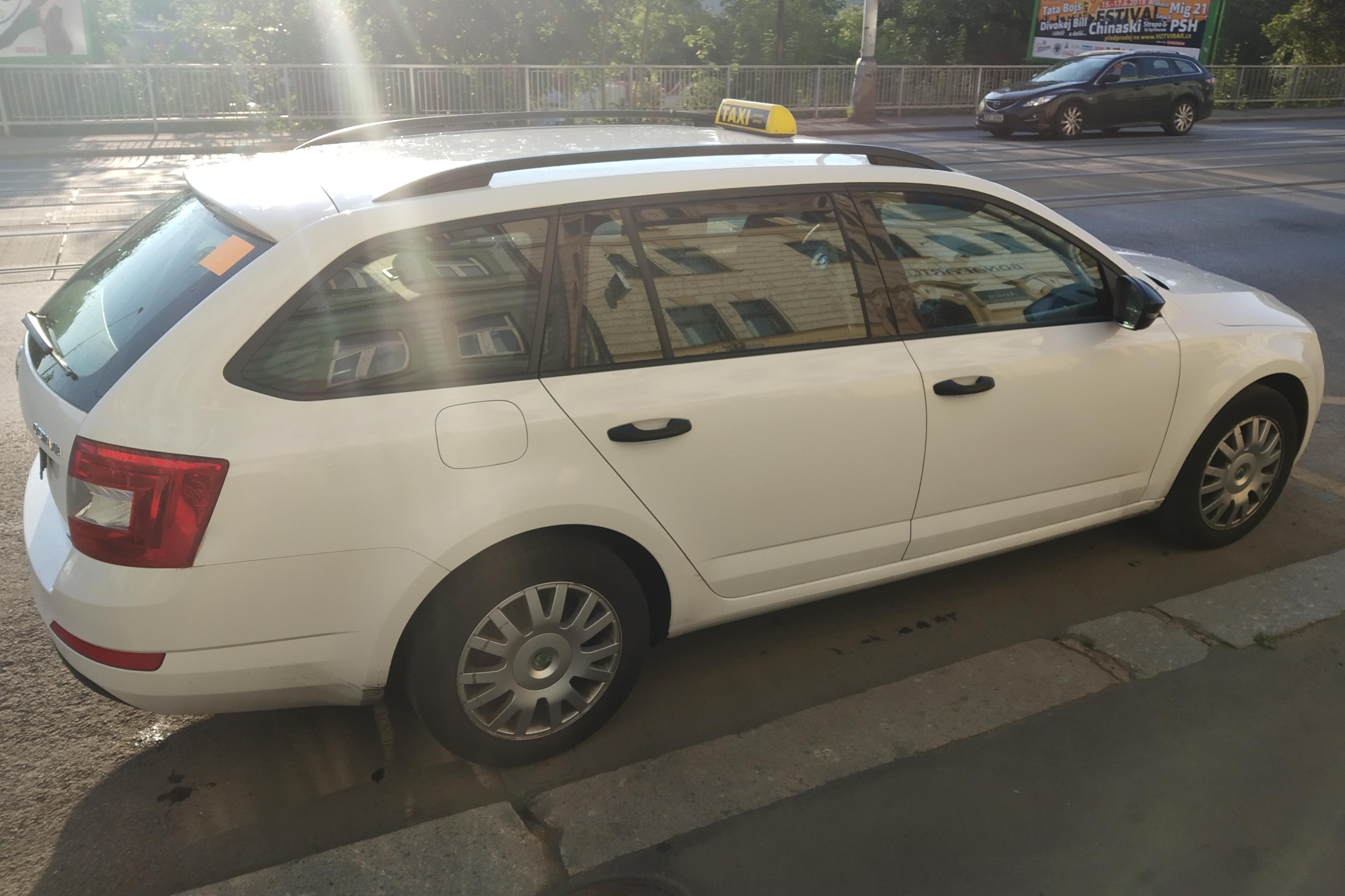 Zdeněk Bureš - Taxi služba