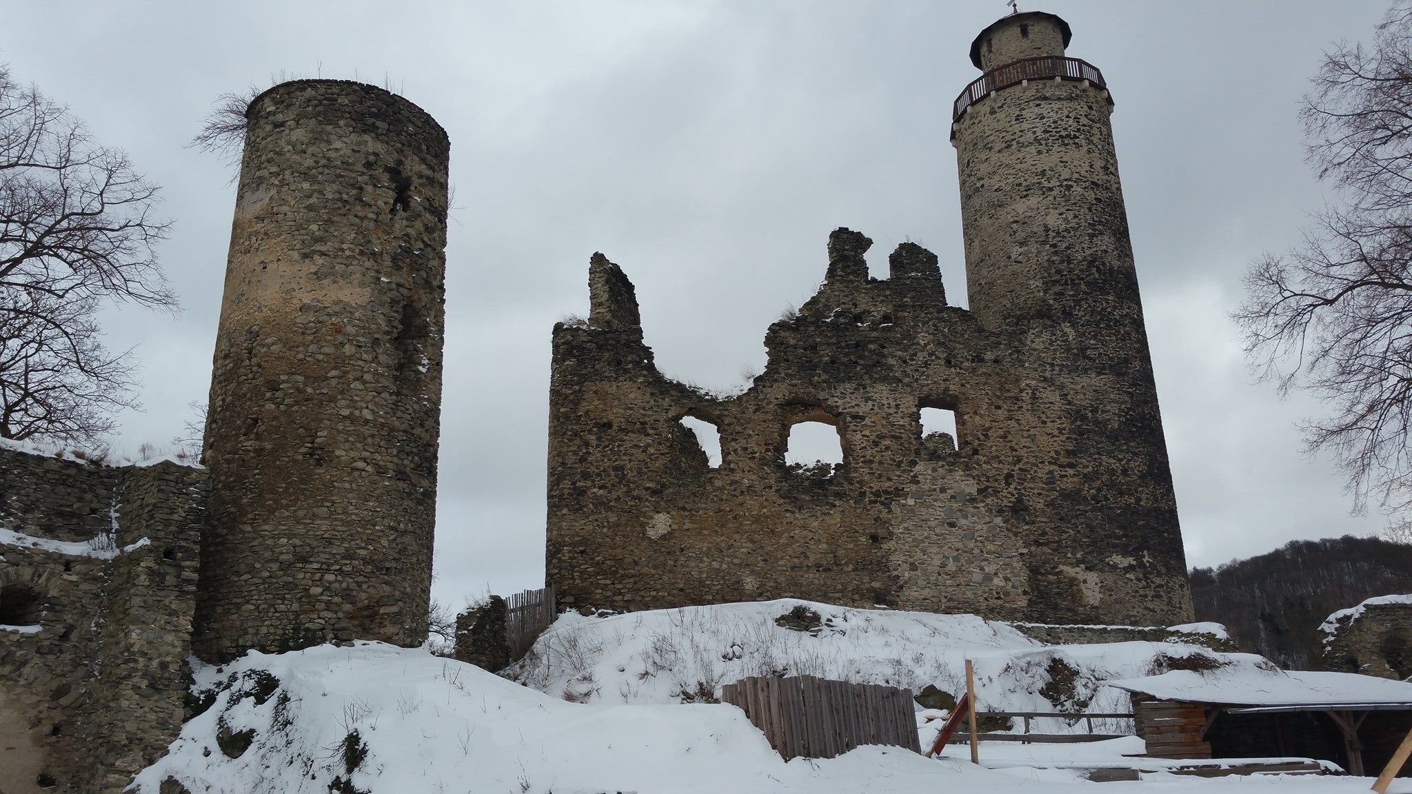 Spolek pro záchranu hradu Kostomlaty foto 5
