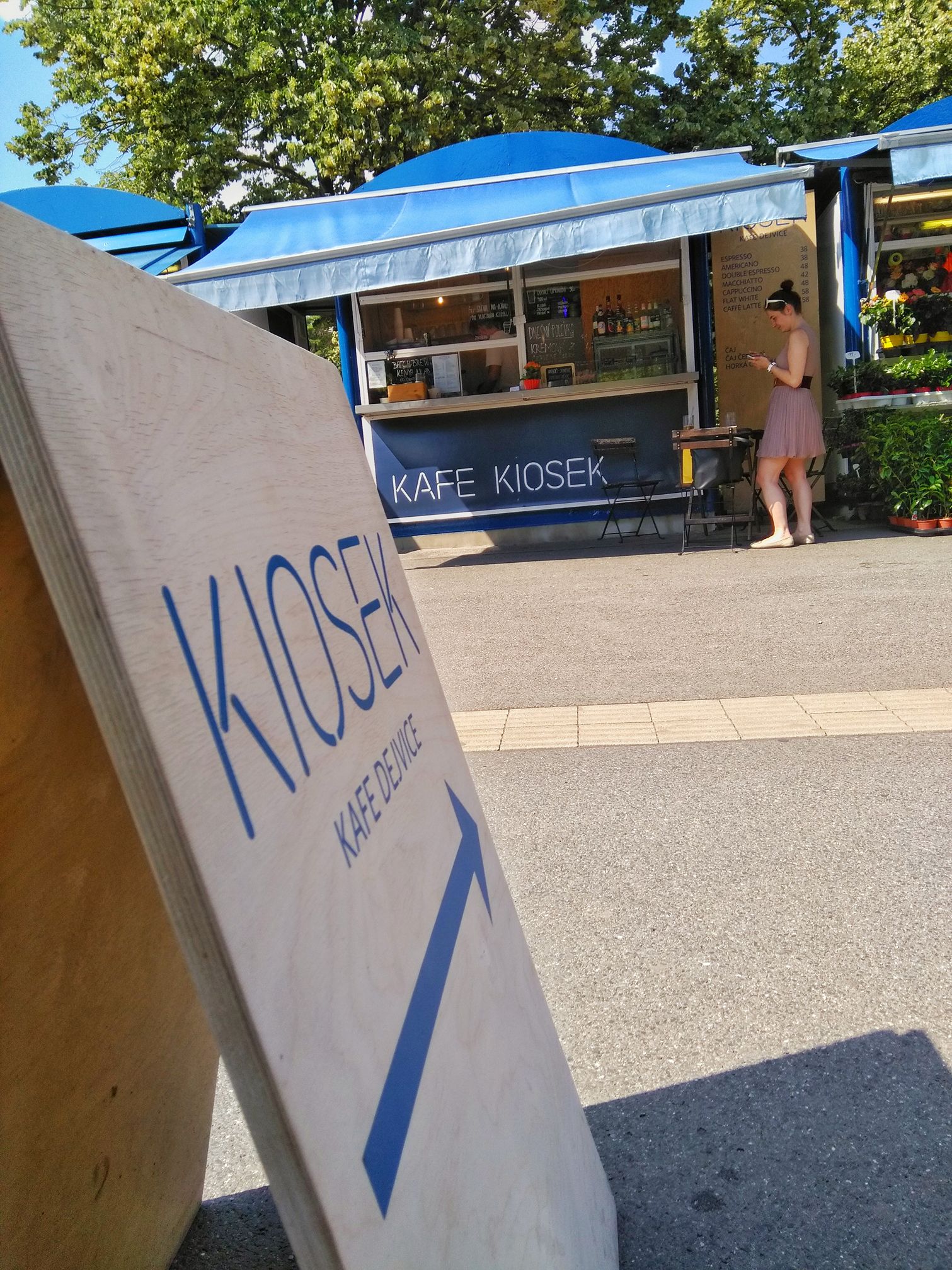 Kafe Kiosek foto 2