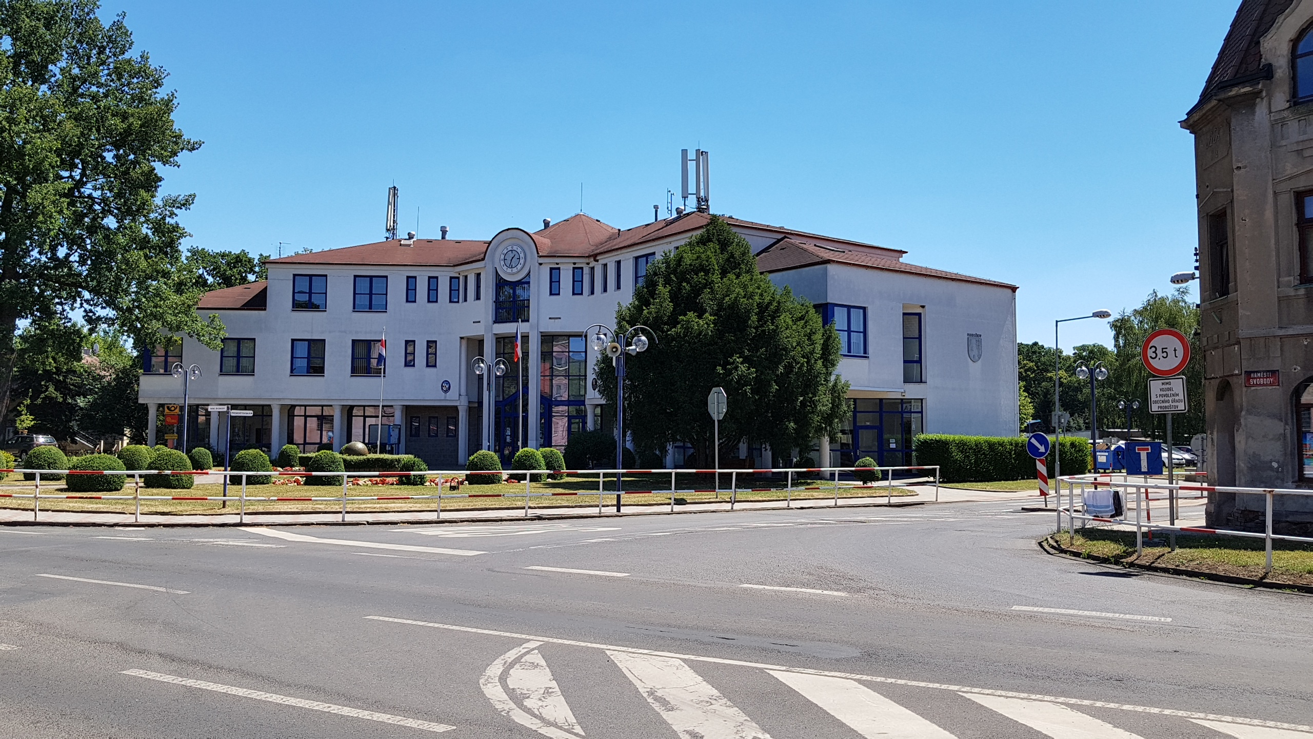 Proboštov - obecní úřad foto 3
