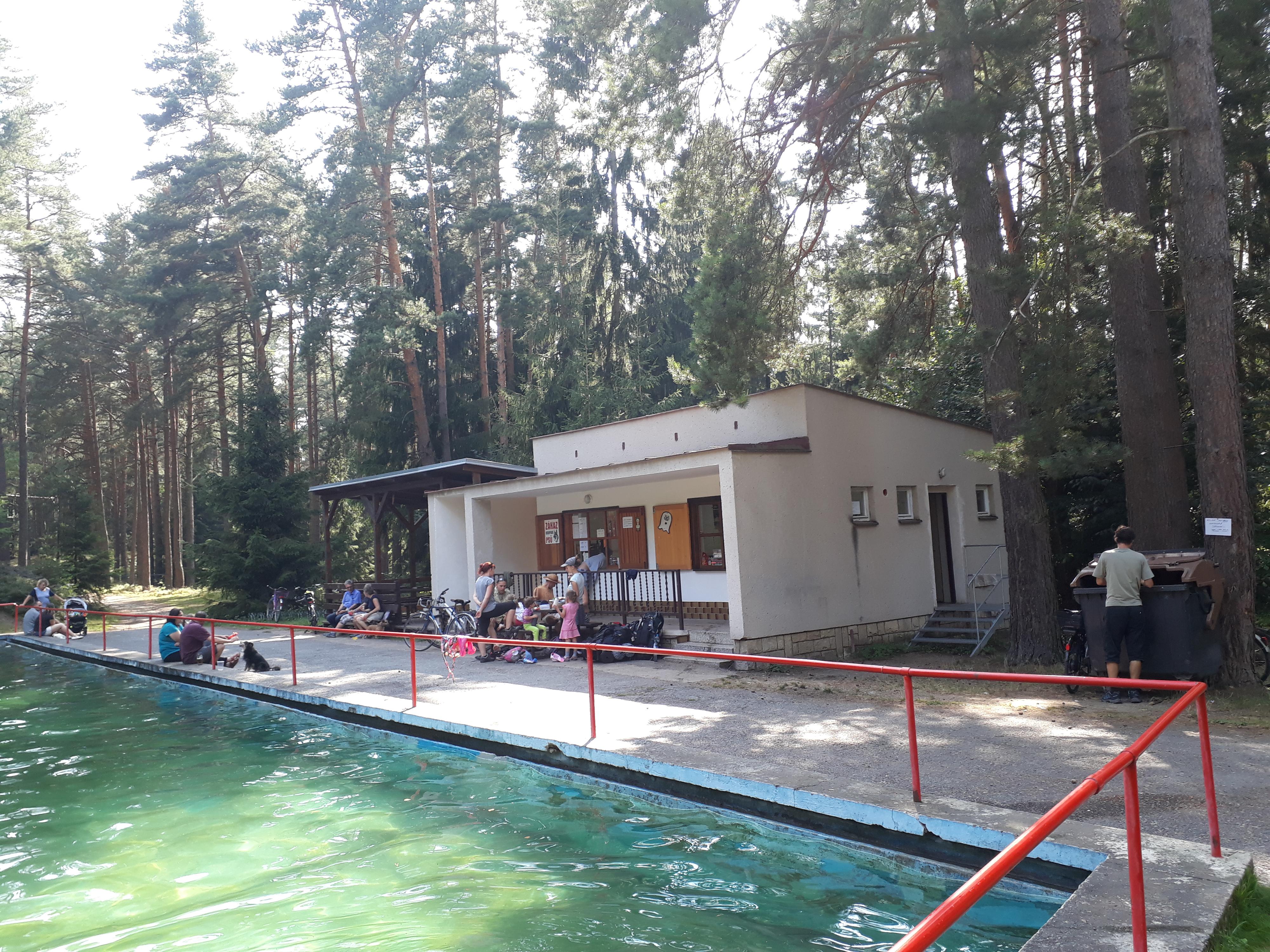 Občerstvení u koupaliště foto 1